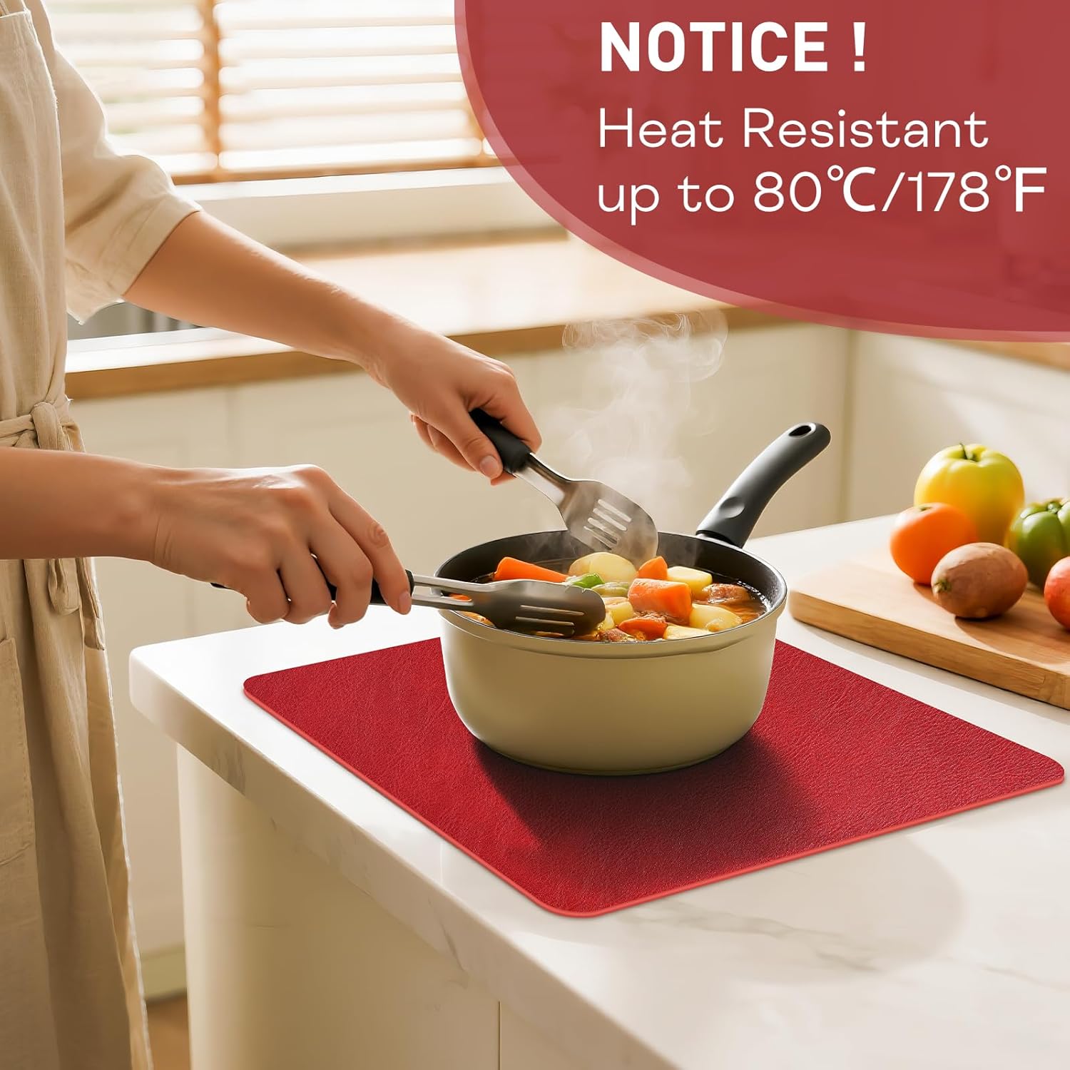 Faux Leather Placemats Set of 6, Washable Place Mats, Vinyl Placemats Wipeable Waterproof Oil-Proof Heat Resistant PU Table Mats for Dining, Kitchen, Hotel(Red)