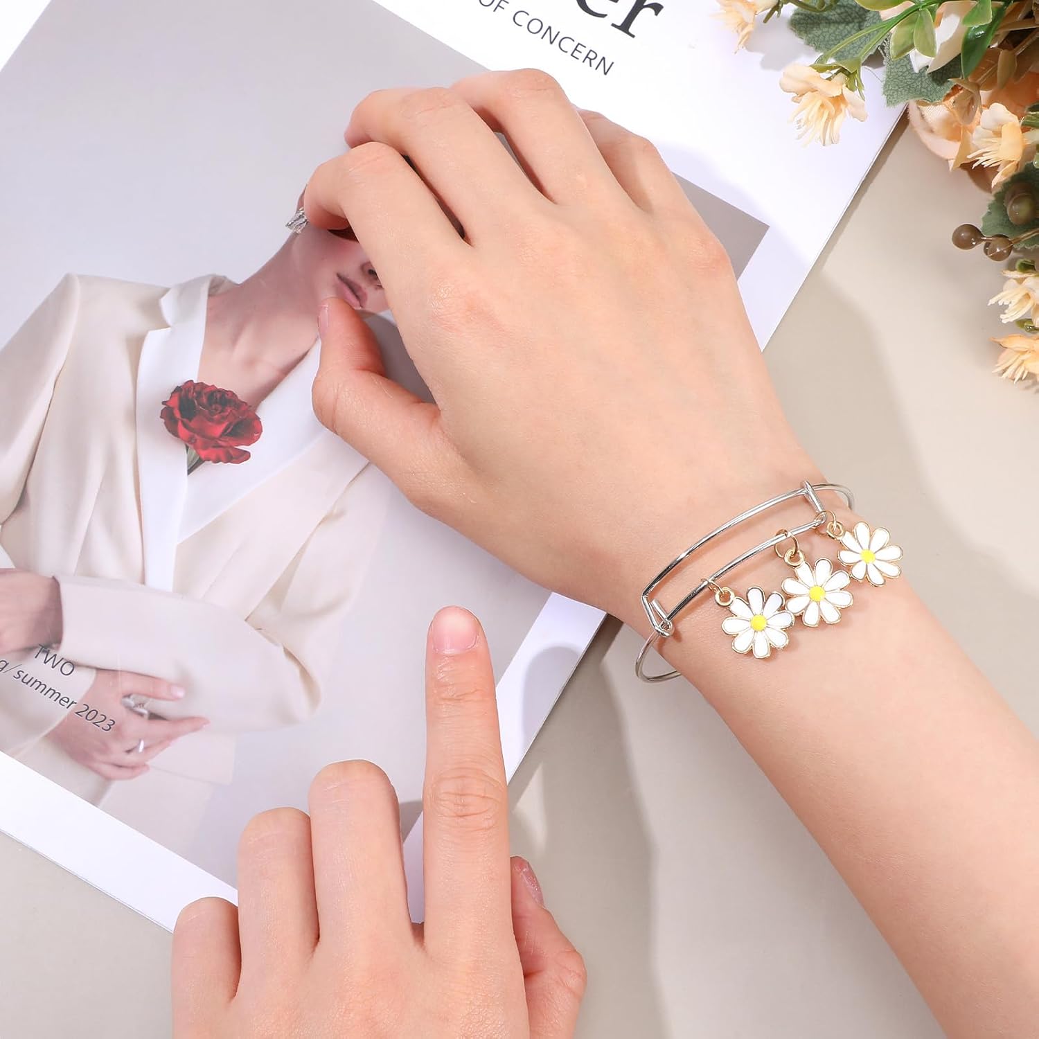 DIVINA VITAE 120 Pcs Charm Bracelet Bulk Expandable Blank Bangle Bracelets Silver Bangle Charm Bracelet Stainless Steel Adjustable Wire Bracelets for Jewelry Making Gift Crafts, 2.6 Inches - Image 6