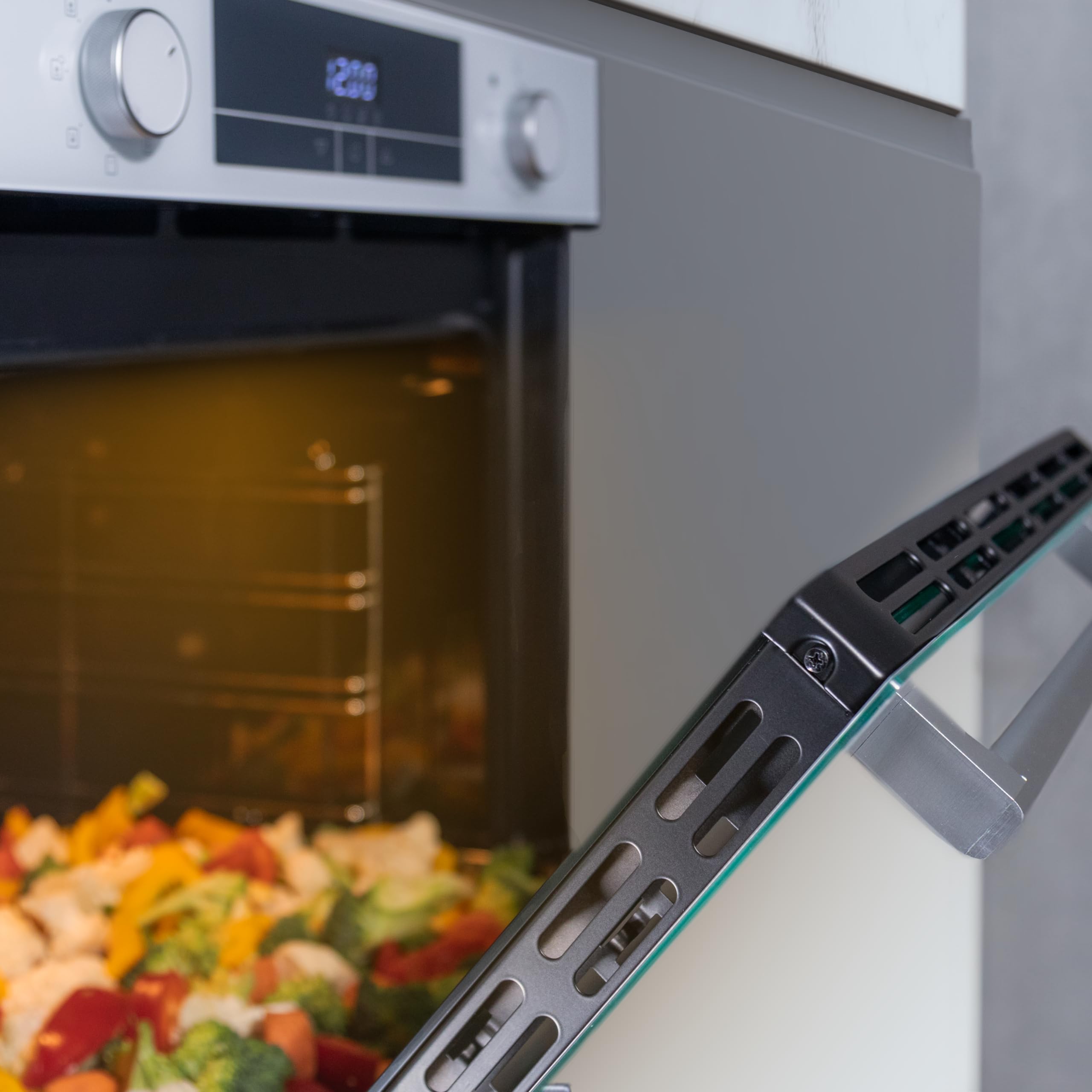Cecotec Piekarnik wielofunkcyjny Wbudowany 60cm Bolero Hexa M226000 Glass White A. 2800W, 72L, 7 funkcji, tryb Grill, Fan Assisted Grill, Tryb konwekcji, Defrost, Steam Base X2, Steam EasyClean i