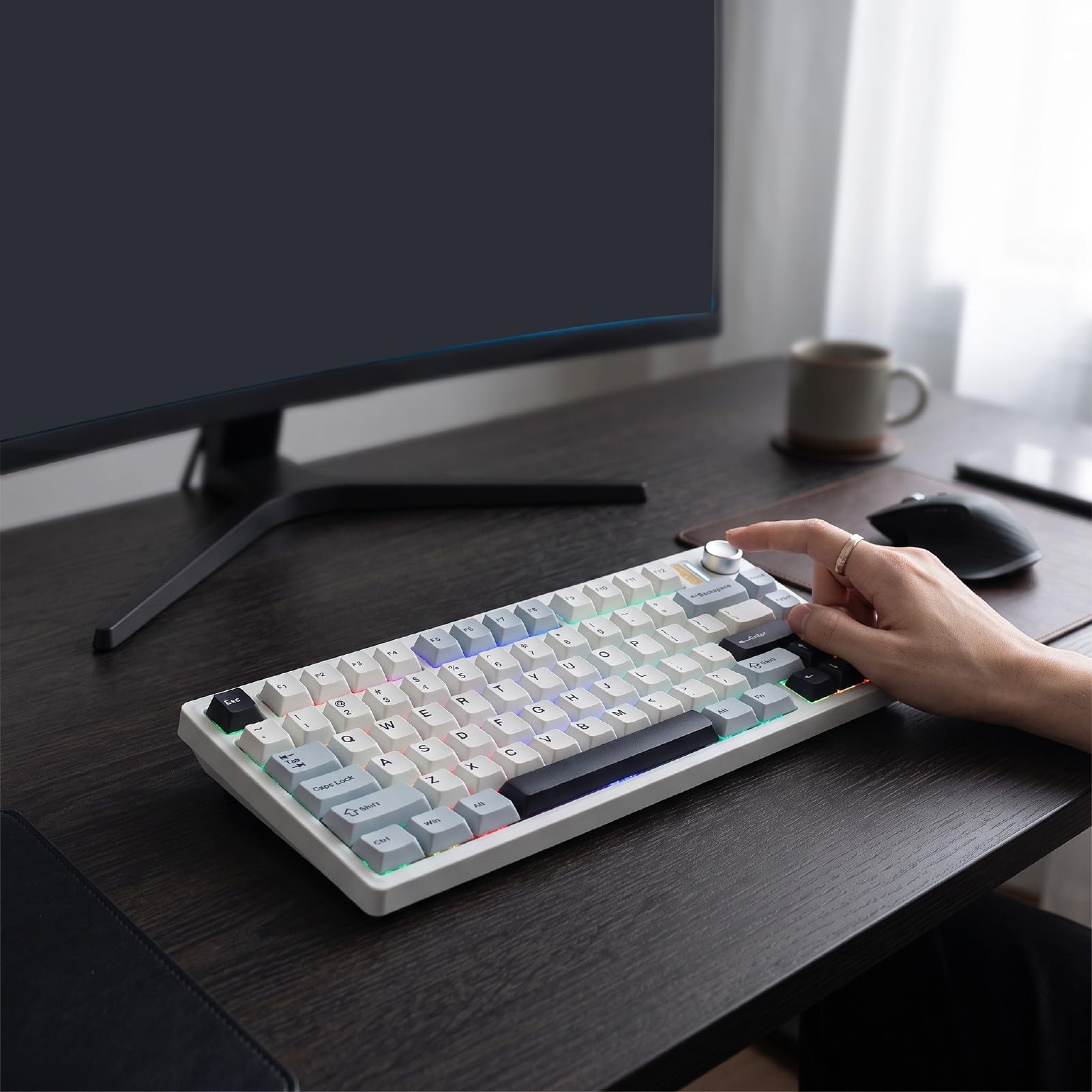 Luocute Tastiera Meccanica Wireless, 81 Tasti | Hot Swap al 75%, retroilluminazione RGB, Bluetooth tri modalità, 2,4 GHz tipo C, per PC portatile