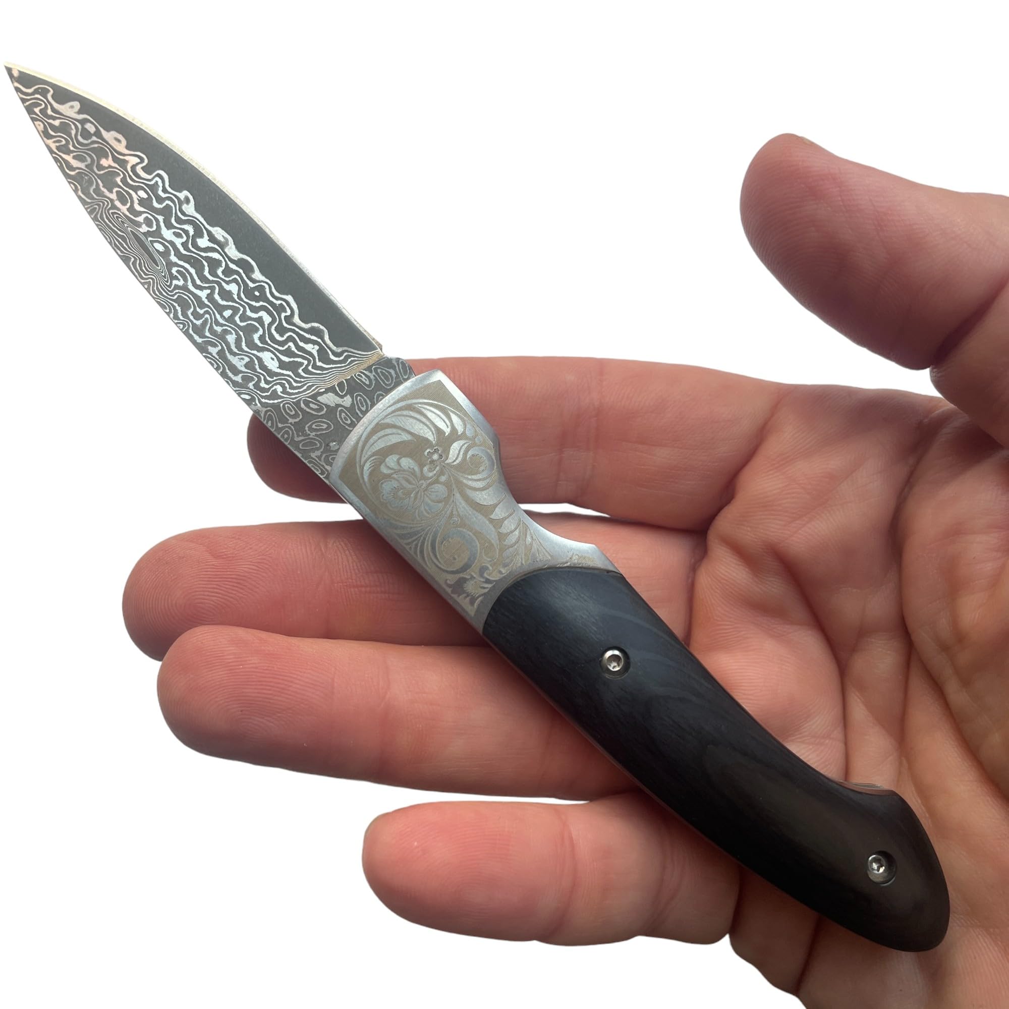 Navaja Damasquinada - 17,40 cm - hoja 7,20 cm damasquinada de acero damasco 67 lamas - mango negro de madera 10,20 cm - peso 91,60 gr - Bushcraft Ideal para Portabilidad y Uso Diario