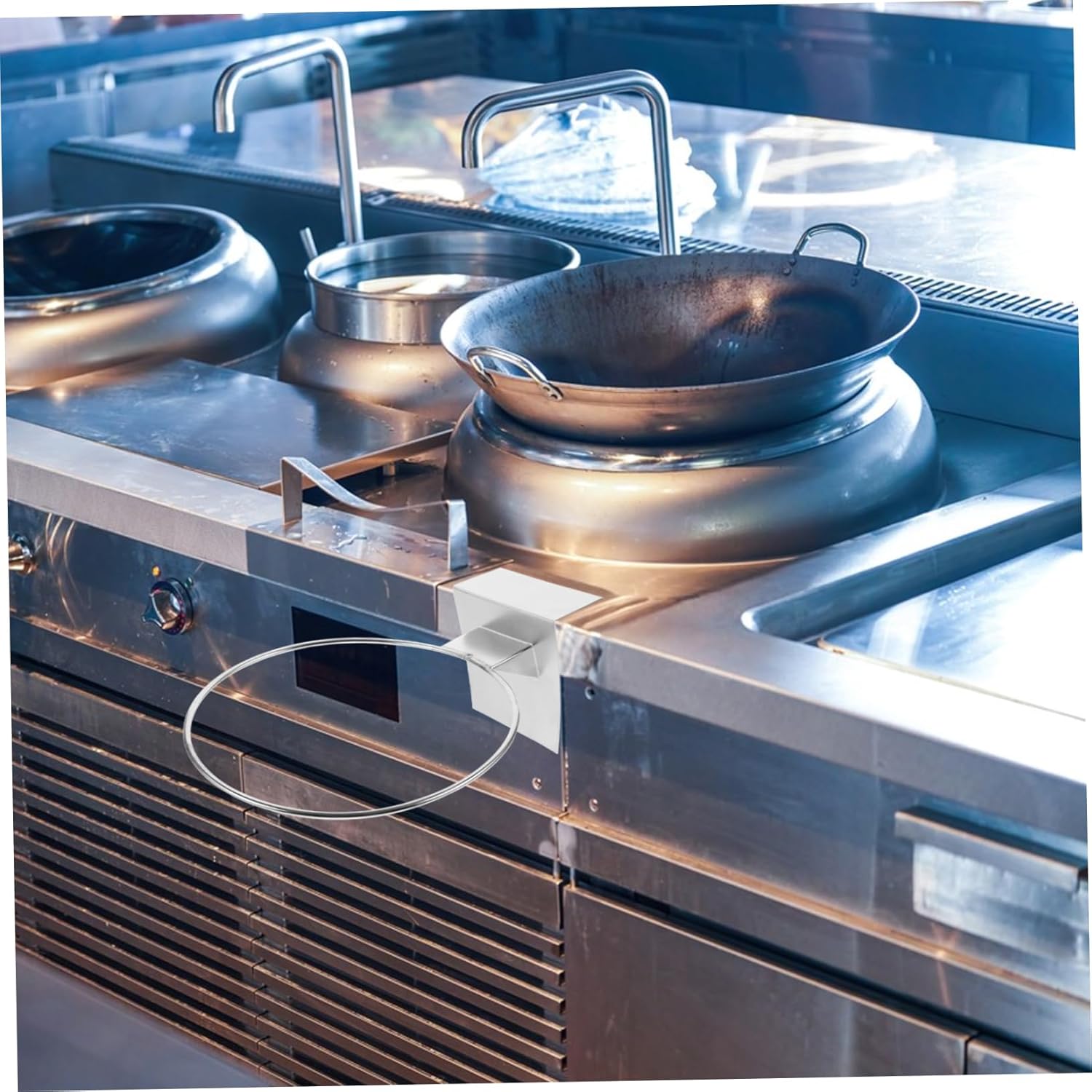 Stainless Steel Colander Holder Wall-Mount for Kitchen Use Heavy-Duty Skimmer Stand Basketball Design for Cooking and Draining Pasta Vegetables