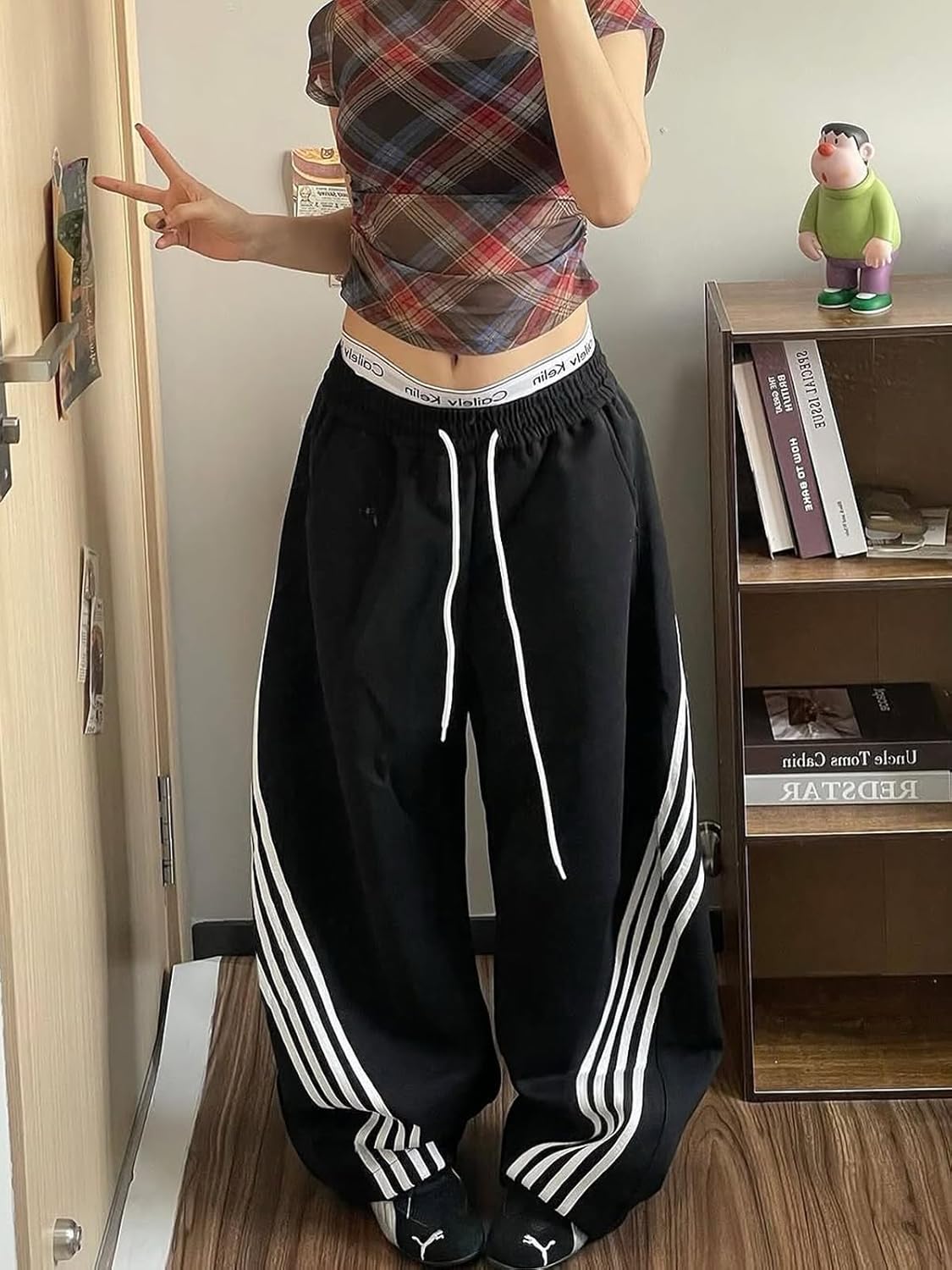 EMMIOL Women’s Y2K Baggy Striped Sweatpants, High Waisted Wide Leg Barrel Pants, Joggers with Drawstring Waist and Cuffs - Image 6