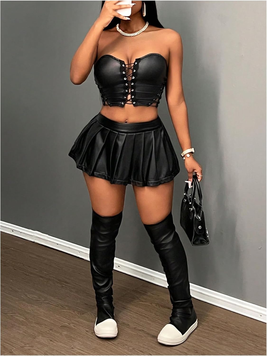 WDIRARA Women's Faux Leather Pleated Mini Skirt Y2k High Waisted A Line Skirts Clubwear - Image 6