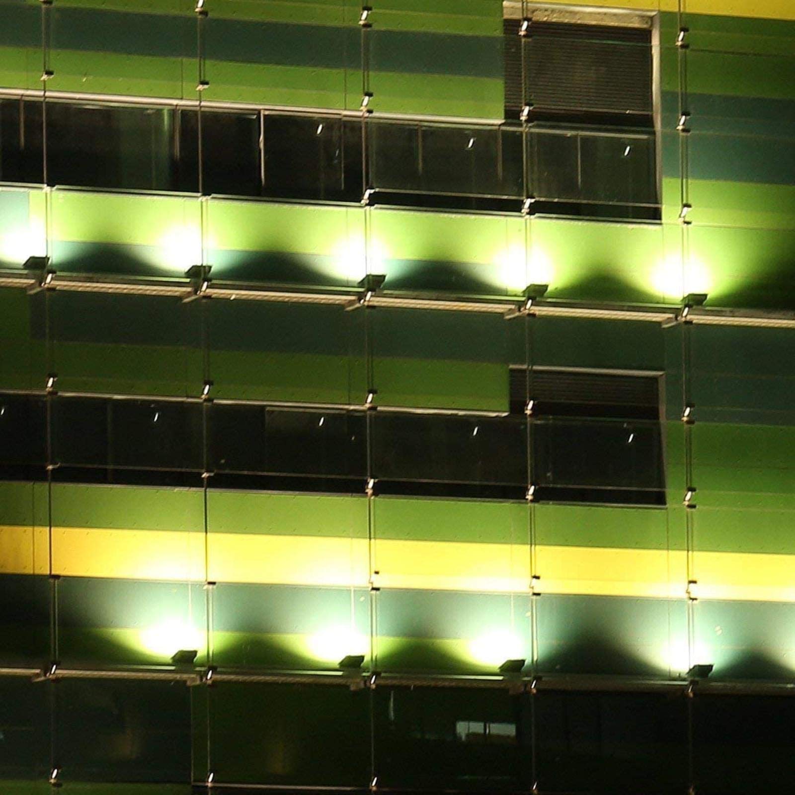 Luces de inundación solares Reflector LED para Exteriores, 1000W Foco LED Blanco frío, 6000 6500K, Ip65 Luz de Pared Impermeable para Exteriores para jardín, Garaje