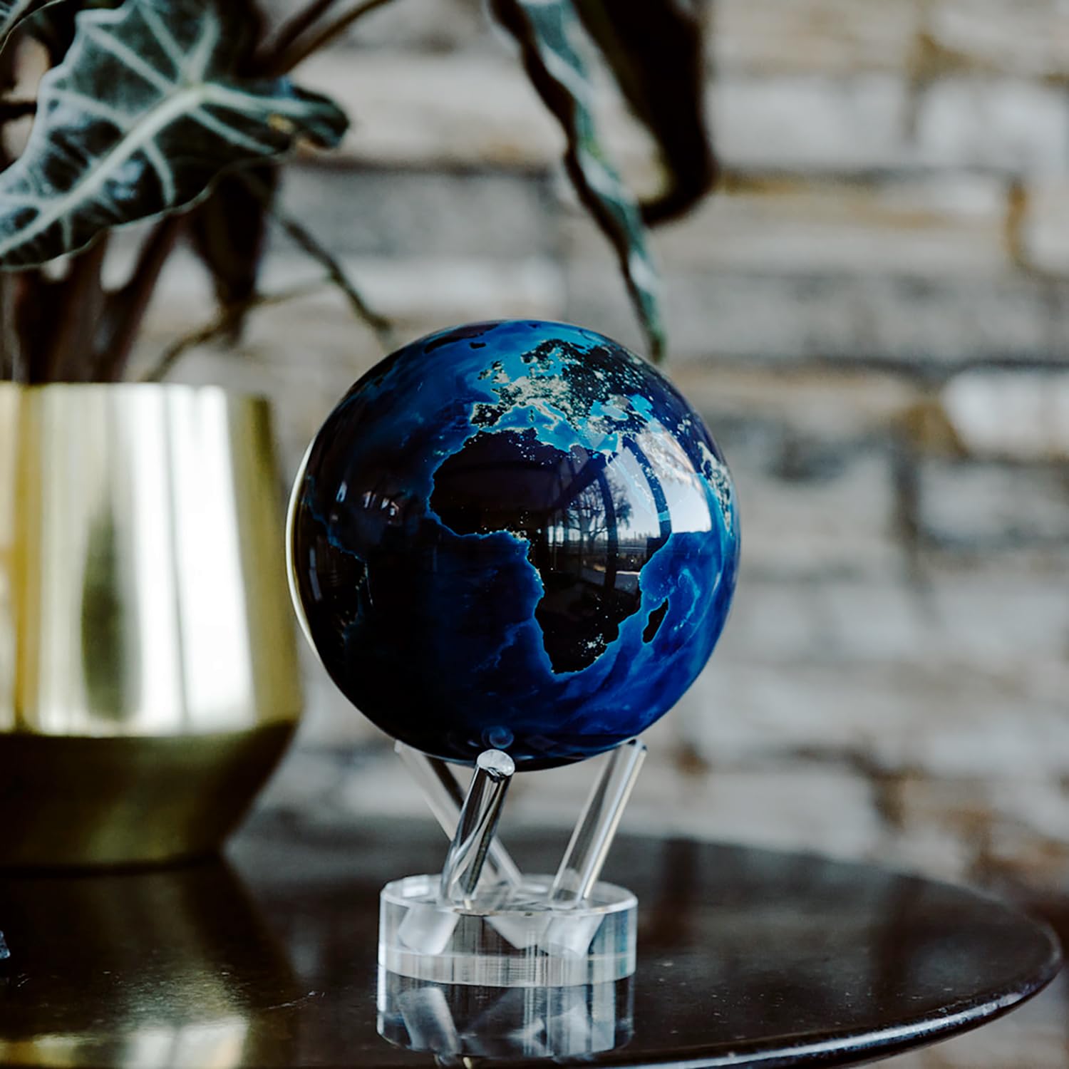 MOVA Globo Autorotante, Terra di Notte Classico (4.5") | globo rotante solare, senza batterie o cavi, regalo per amanti della geografia, display cinetico premium, arredo da ufficio