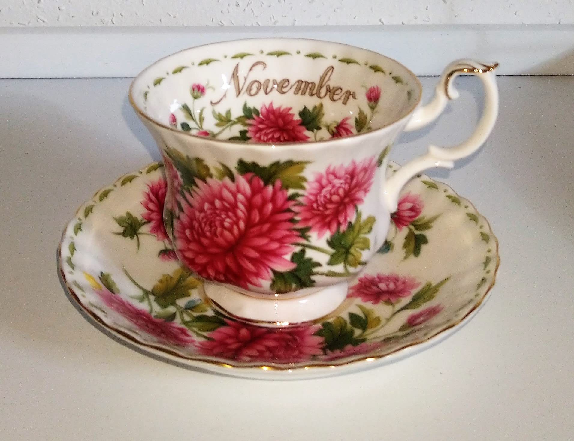 Tazza da collezione/Royal Albert/Novembre/Flower of the month/1 tazza e 1 piattino/grande/originale/Bone China