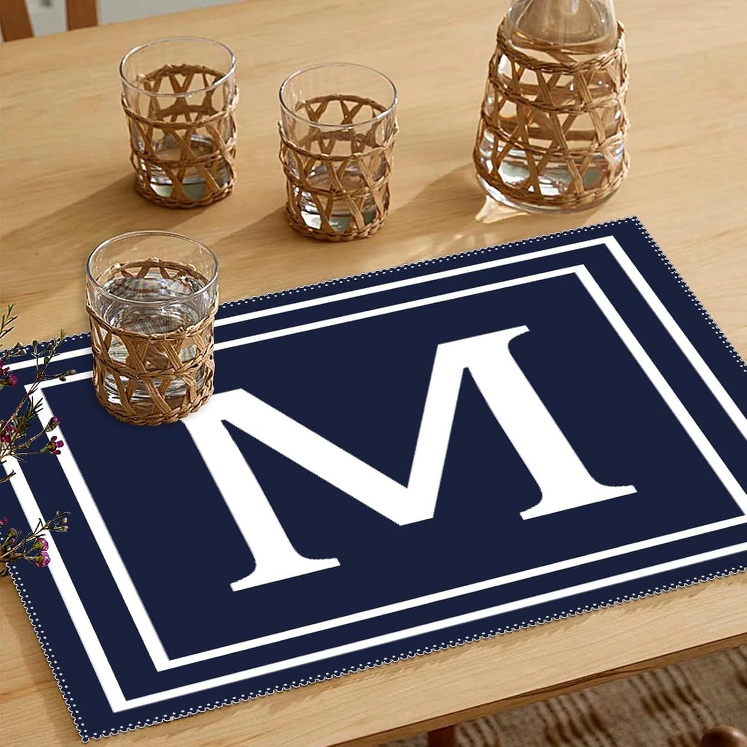 Kitchen Table Mats Monogram Initial Letter M Table Placemats Custom Letter Pad Placemat Heat Resistant Place Mats Home Kitchen Restaurant Christmas Party Decoration Set of 6