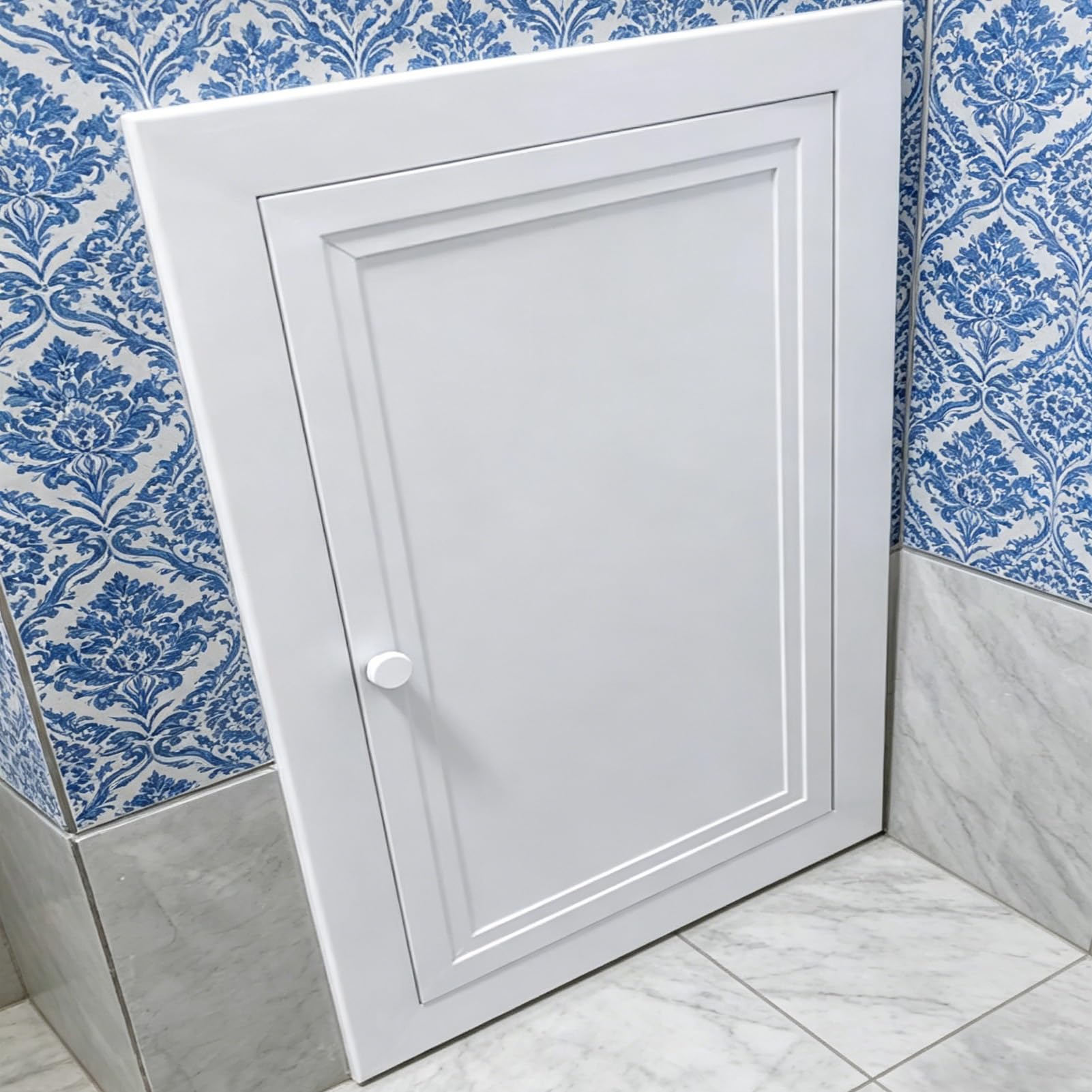 Puerta de acceso de aluminio blanco con pomo para mantenimiento
