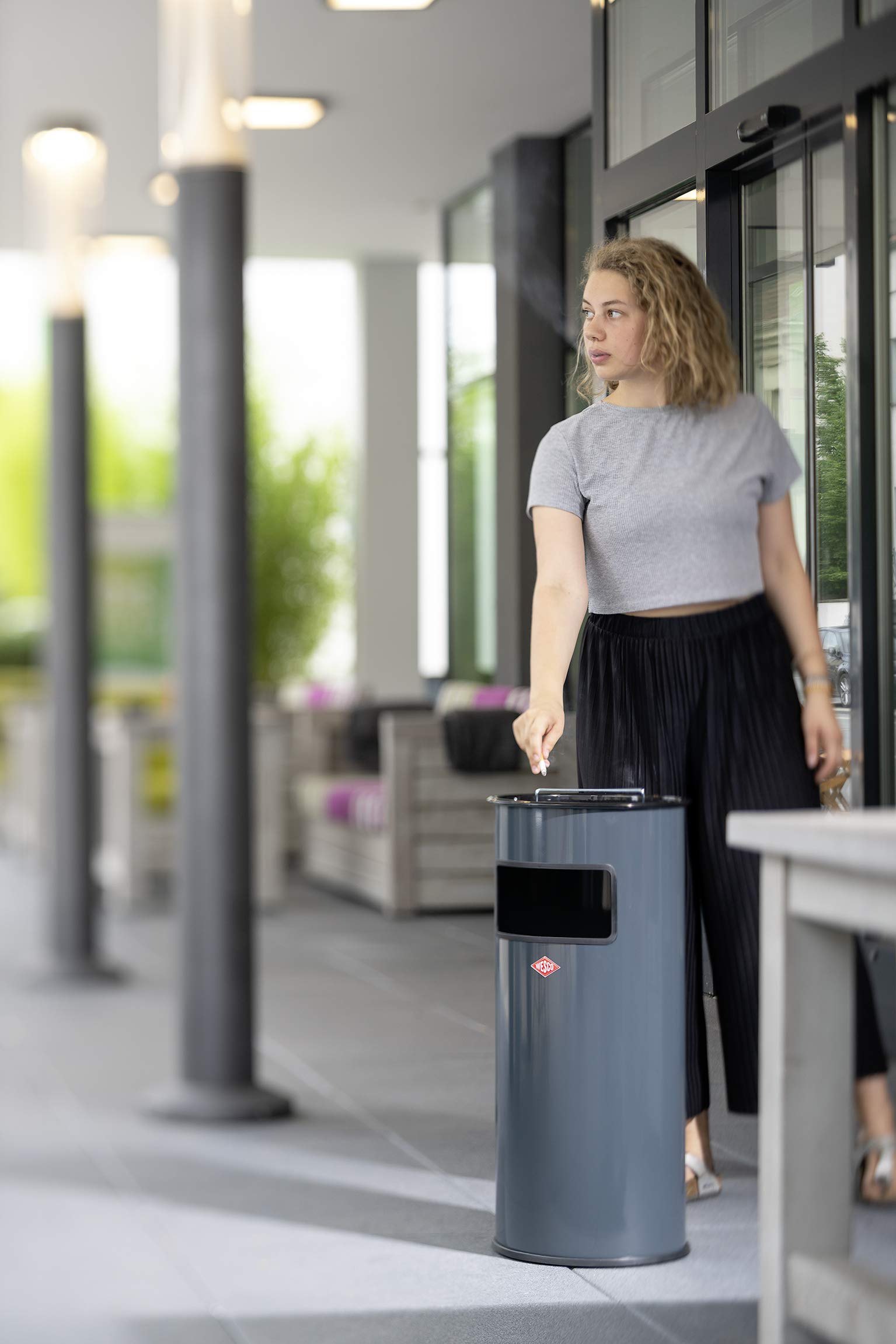 スモーキングスタンド Wesco Standascher 50L マットサンド スモーキングスタンド Wesco Standascher 50L マットサンド