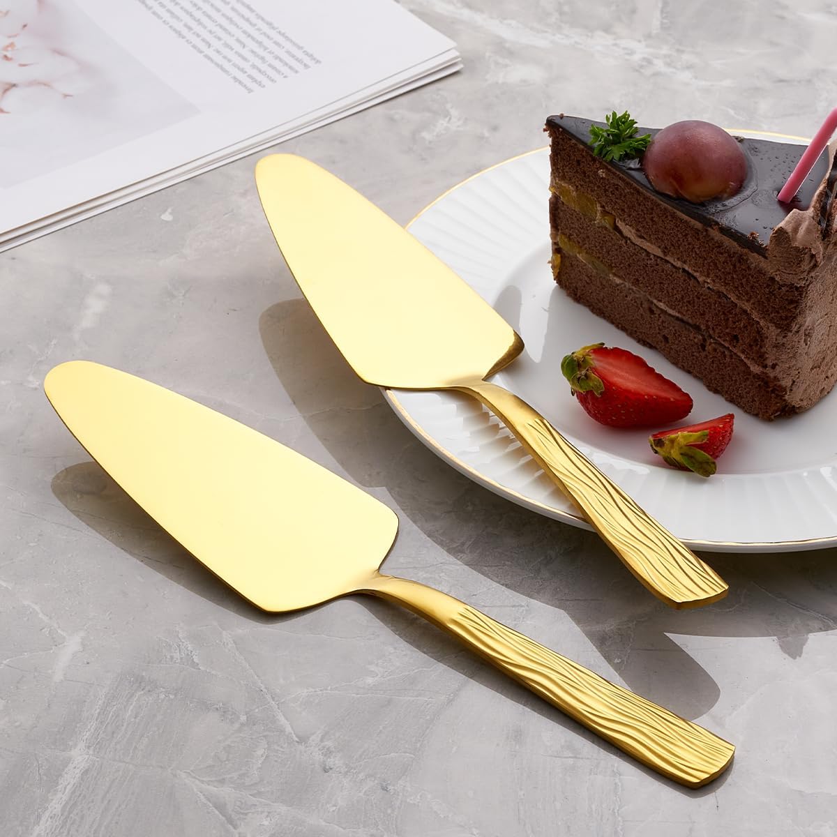 Gold Cake Server Set, Stainless Steel, 3 Pieces, Wave Handle | 9.3-inch length, set of 3, ideal for cakes/pizzas/pies, dishwasher safe, fashionable handle patterns, rust-resistant thumbnail