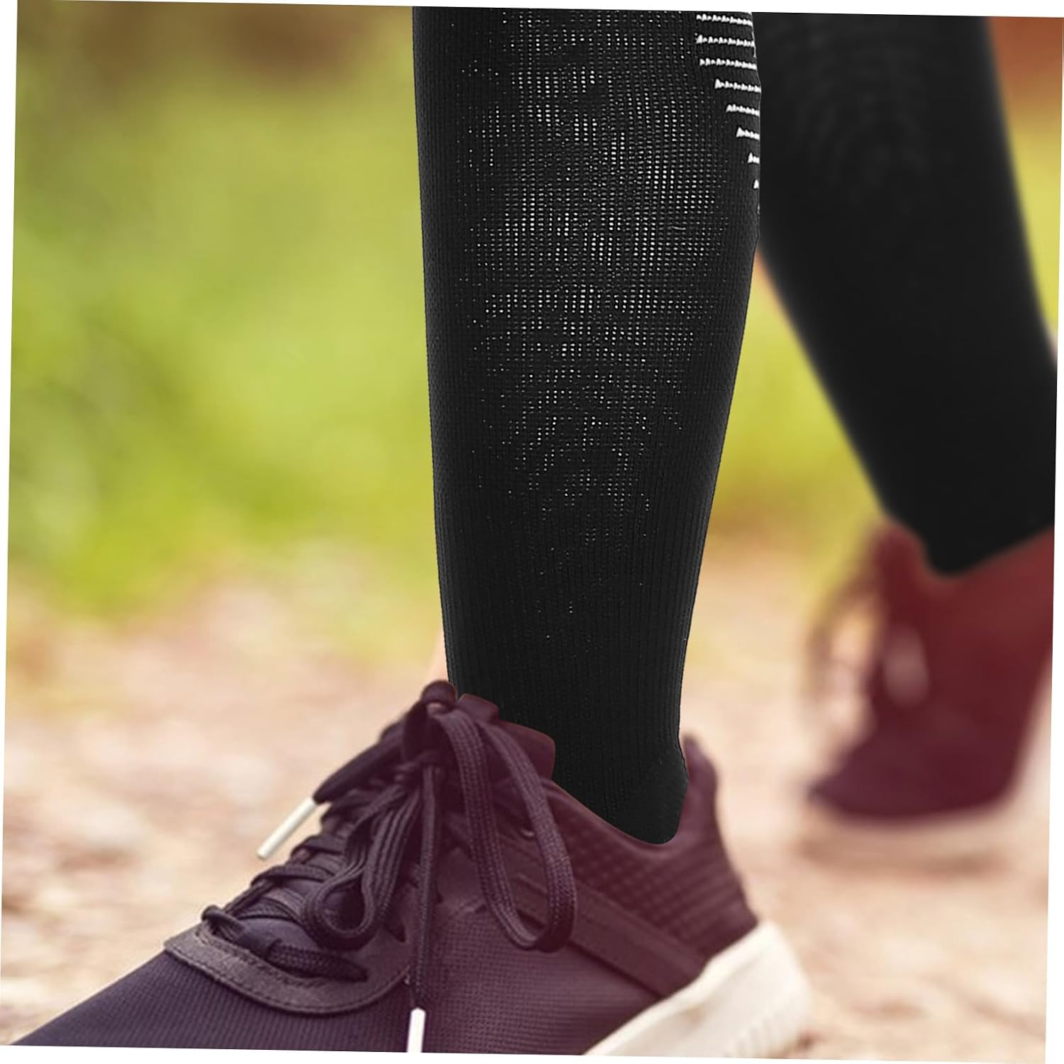Thick Warm Skiing Socks for Men and Women Thermal Knee-high Soft Cotton Climbing Socks for Snowboarding Hiking Winter Sports Black