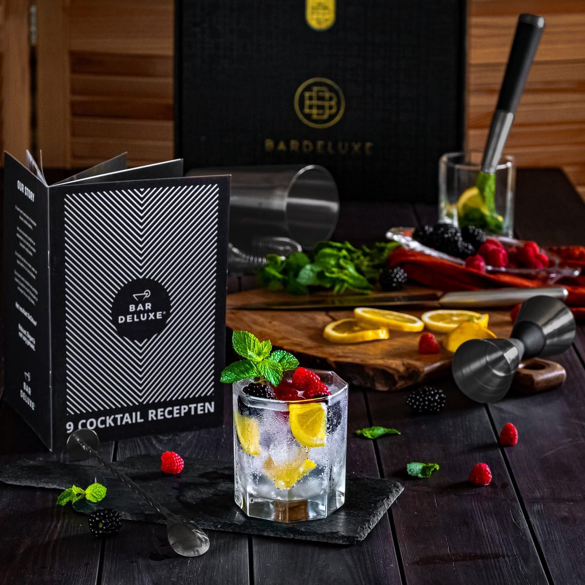 BarDeluxe® Boston Shaker Set de 5 pièces pour Barman - Ensemble de Cocktails - 750 ML - Shaker à Cocktail Boston - en Acier Inoxydable - Accessoires de Cocktail (Noir)