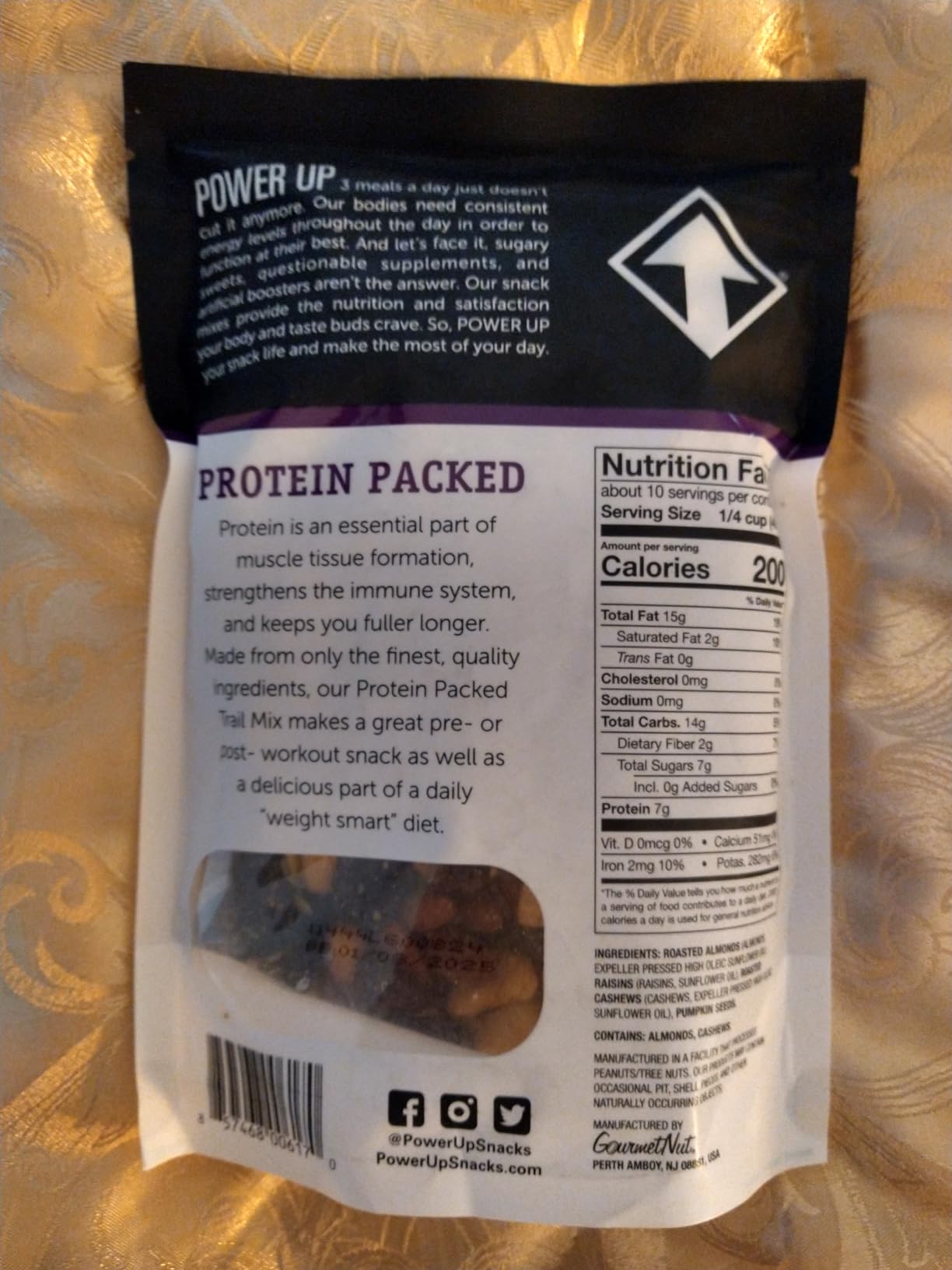 Love Trail Mix! Except the item description and pics were inconsistent