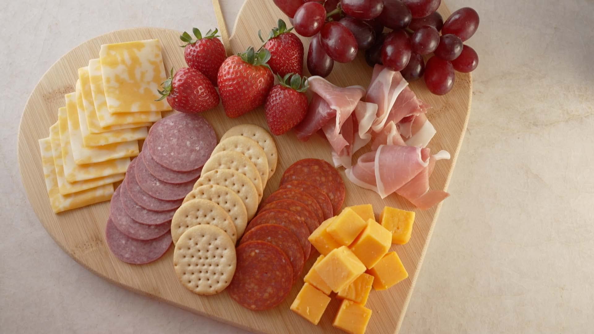 小物 HUMAN MADE HEART BAMBOO BOARD 小物 HUMAN MADE HEART BAMBOO BOARD 小物 HUMAN MADE HEART