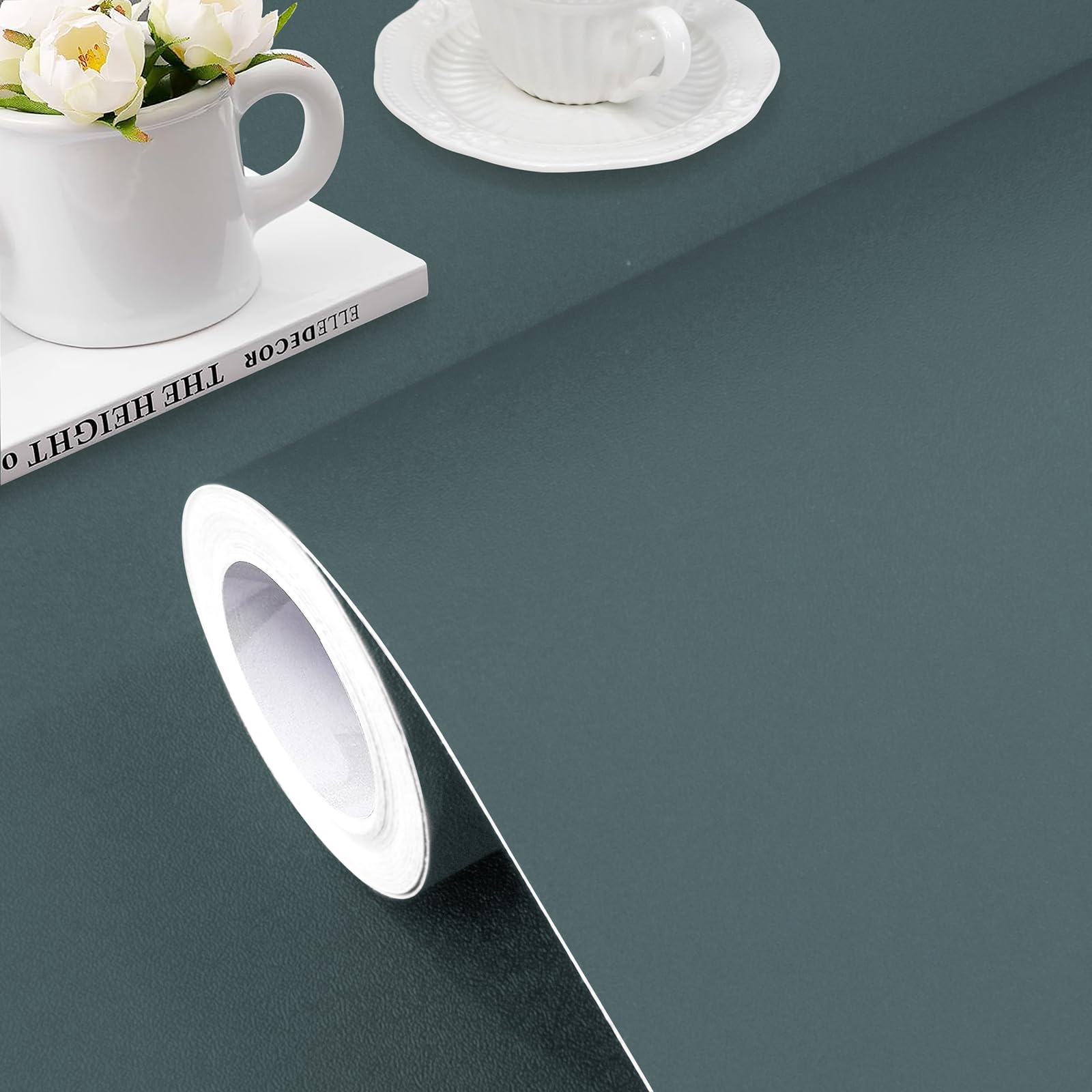 Papier peint vert anti-humidité pour rénover meuble de salle de bain