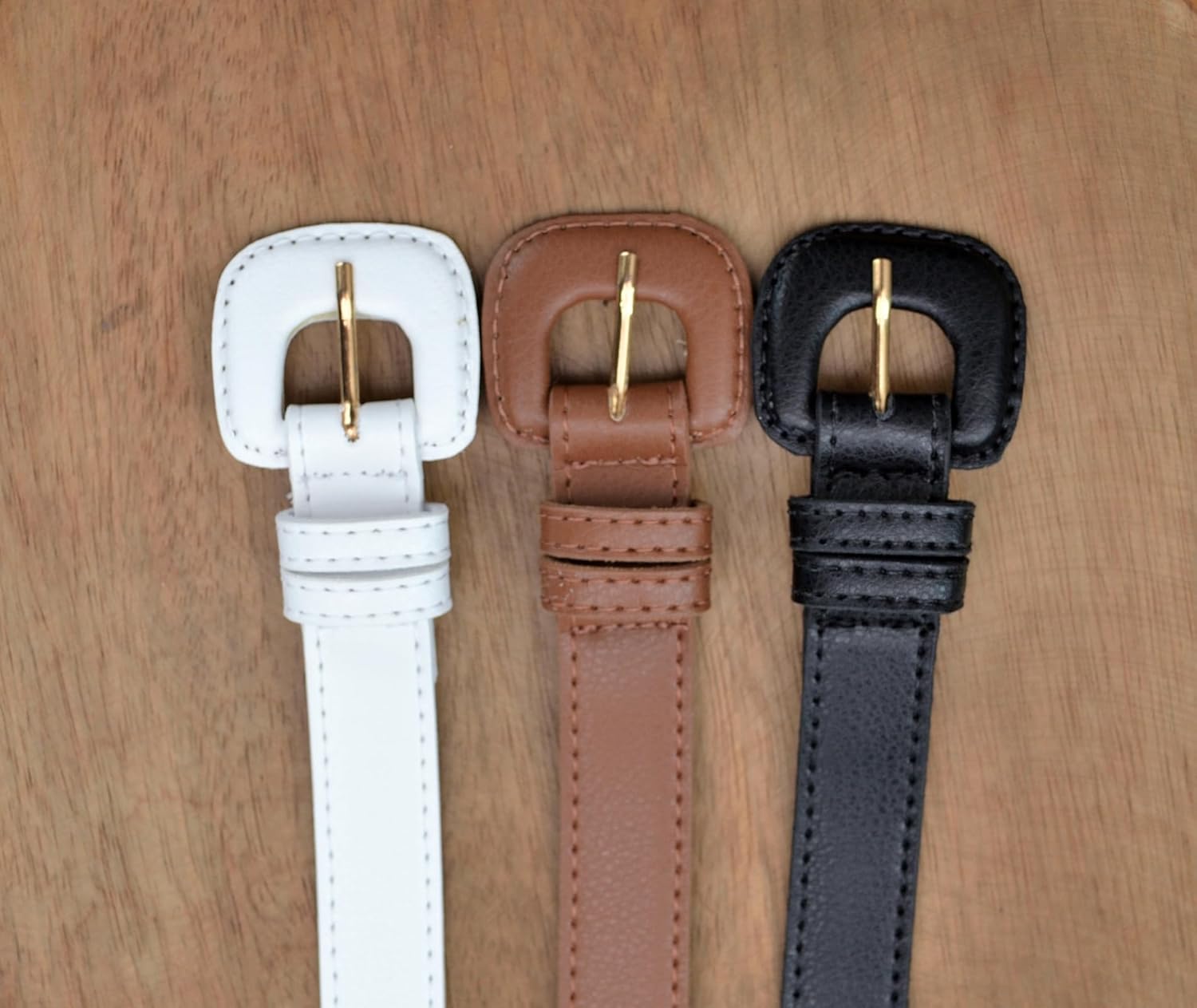 Kit 3 Cintos Feminino Clássico Atemporal Fivela Encapada em promoção! Veja a oferta e mais achadinhos de Cintos & Lenços 7 Hoje é o melhor dia para comprar Kit 3 Cintos Feminino Clássico Atemporal Fivela Encapada com aquele preço maroto! Promoção! Aproveite a oferta! 7