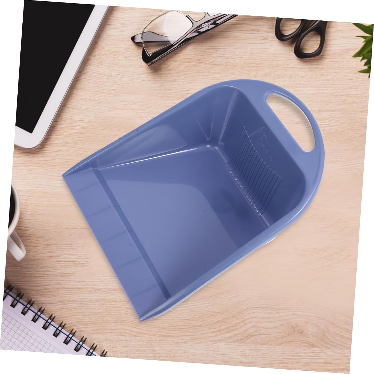 Portable Handheld Dust Pan for Home Cleaning Small Plastic Debris Collection Scoop Handle for Daily Use and Outdoor Cleanup