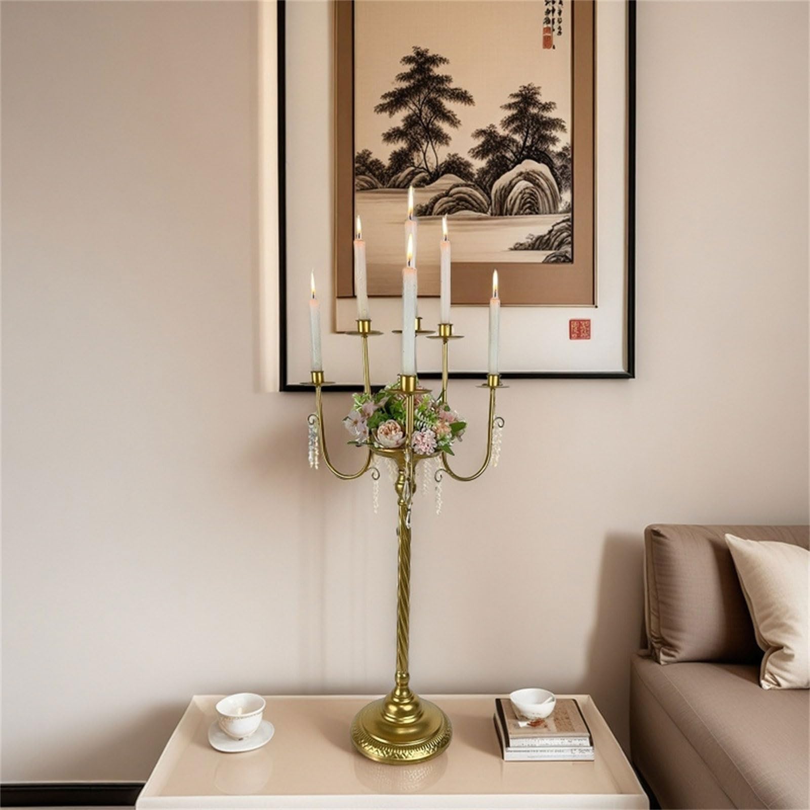 Elegante candelabro de metal europeo adornado con cristal dorado para decoración del hogar y eventos, candelabro de gota de cristal para decoración de eventos