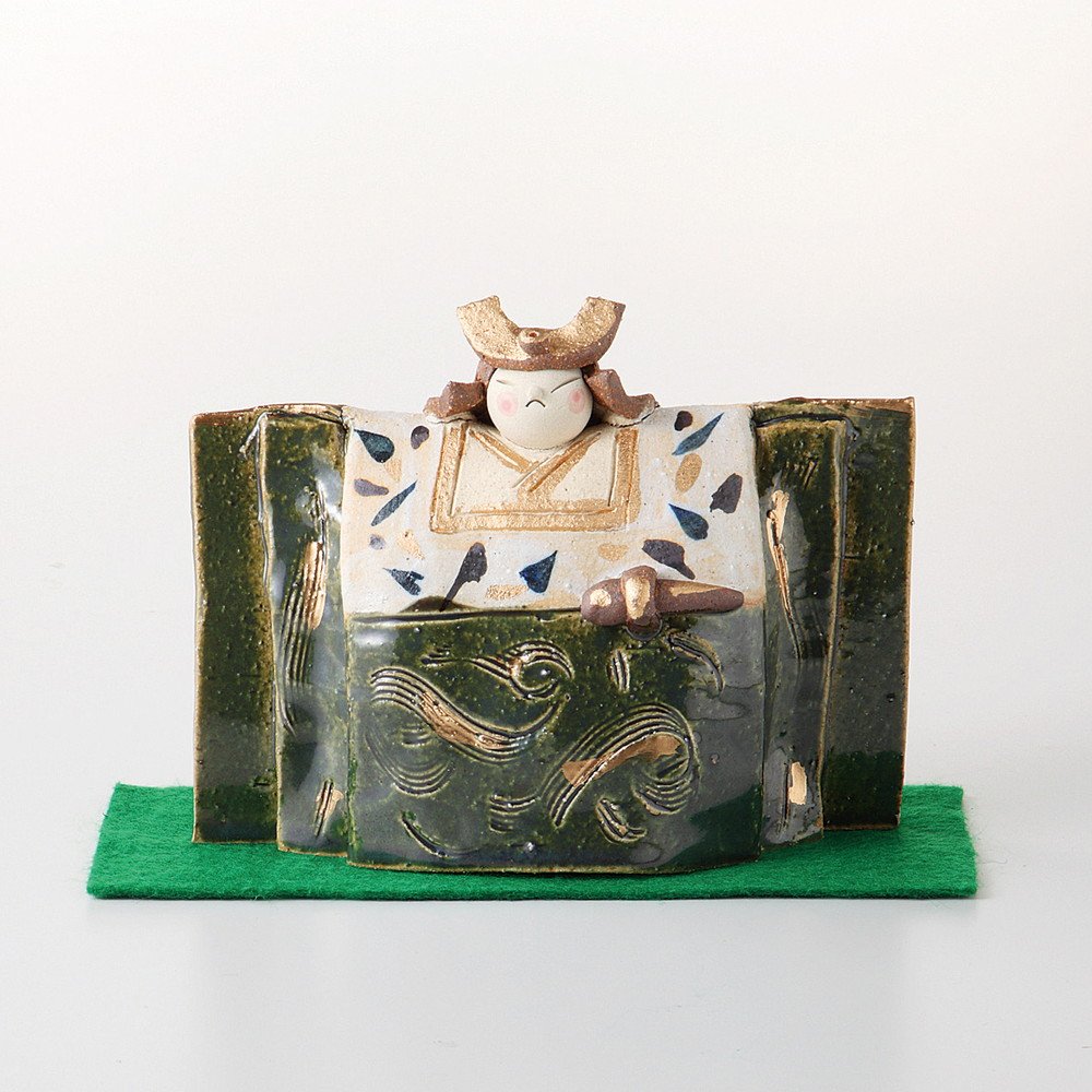 【未使用品】美濃焼 織部焼 武者人形 卓作 たたら成形 陶器 五月人形 木箱付 Amazon.co.jp: 織部武者人形 [ 品：人形 x 1 / 14 x 11 x 4cm 箱：15 x