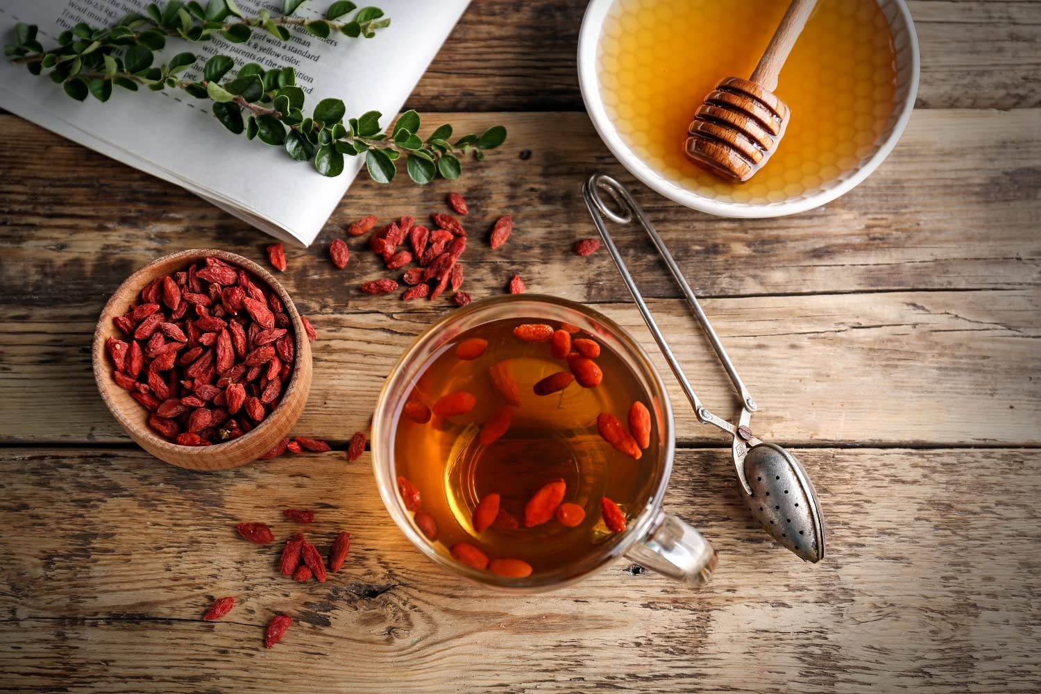 Kamelur 1kg getrocknete BIO Goji Beeren ohne Zusätze - Sonnengetrocknete Goji Beeren aus zertifiziert biologischem Anbau ungezuckert und ungeschwefelt als Snack oder als Zugabe für ein leckeres Müsli