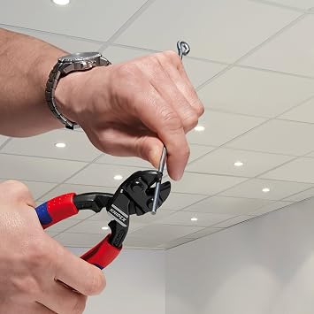 Knipex CoBolt® kompakt cıvata kesiciler siyah attramentize, ince çok bileşenli çeneler 200 mm 71 02 200