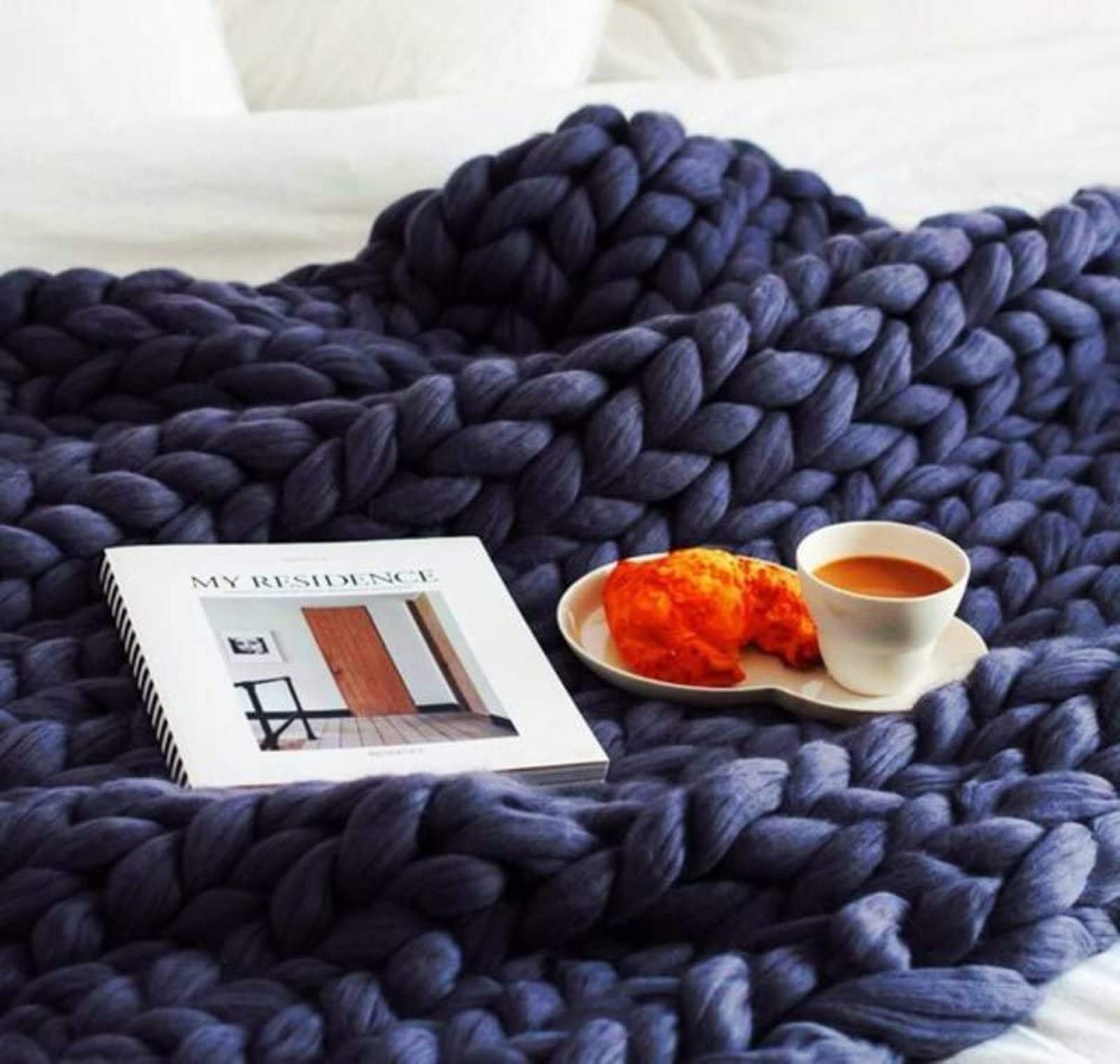 Coperta A Maglia Grossa Morbida Lana Merino Boho Fatta A Mano A Maglia Filato Gigante per Camera da Letto Divano da Letto Sedia Tappetino da Yoga Tappeto,Blu,100x200cm