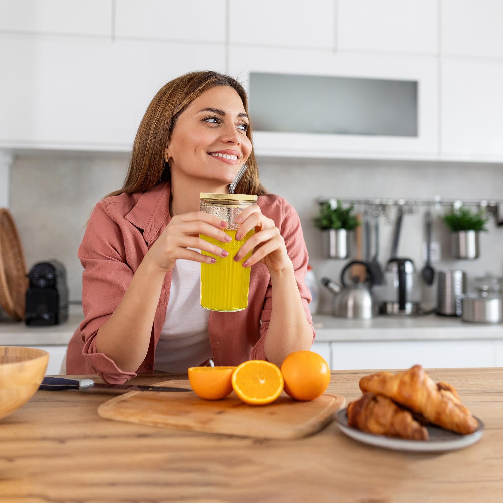 Joeyan 2 Pezzi Bicchiere in Vetro Borosilicato da 720ml/24oz con Cannuccia e Coperchio - Tazza Grande per Smoothie,Cocktail,Caffè e Latte - Lavabile in Lavastoviglie, Senza BPA - Trasparente