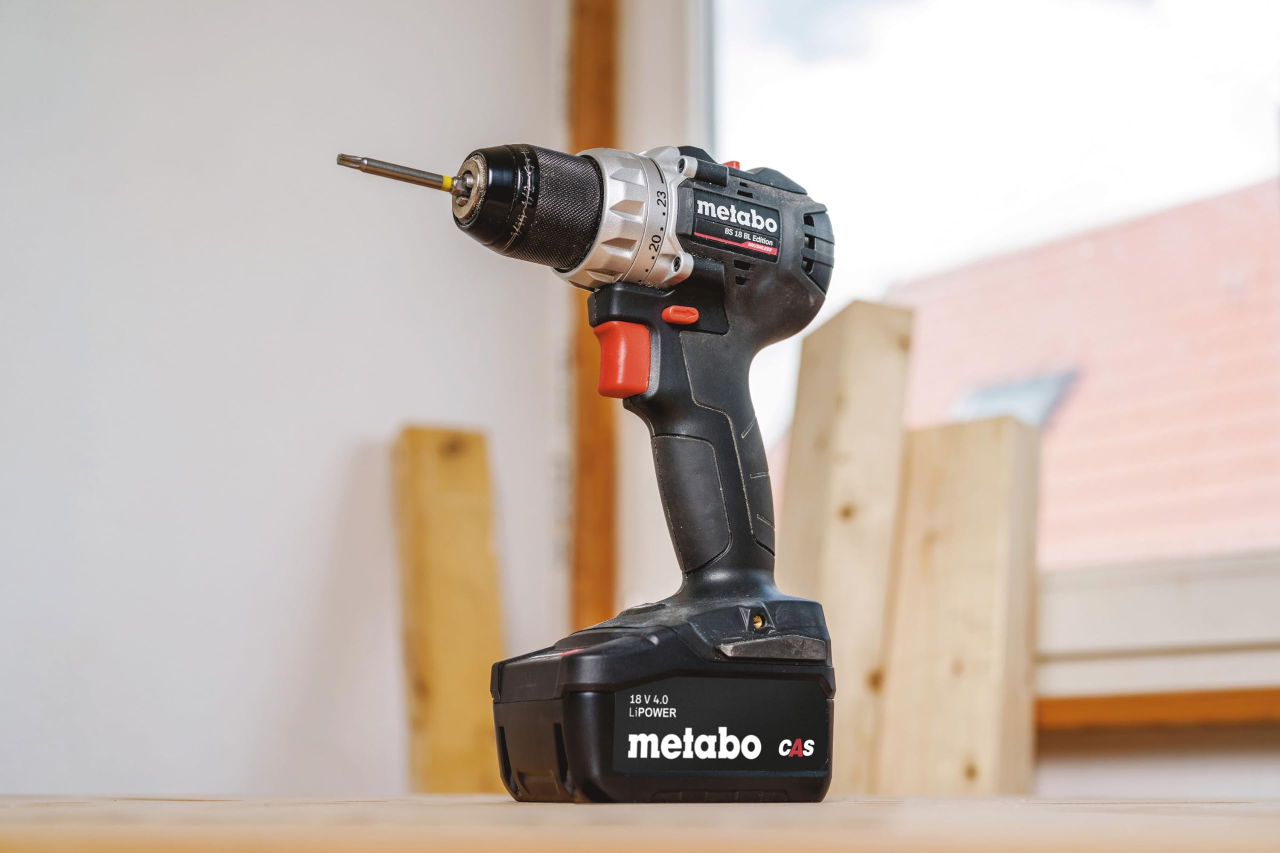metabo Taladro para batería BS 18 BL Edition - 18 V, CAS, par de giro de 60 Nm, taladro Ø de 36 mm - Sin escobillas, compacto y potente para perforar y atornillar con precisión - Incluye batería (18V