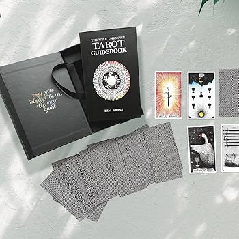Amazon.co.jp: ワイルドアンノウン タロット 日本語 解説書付き