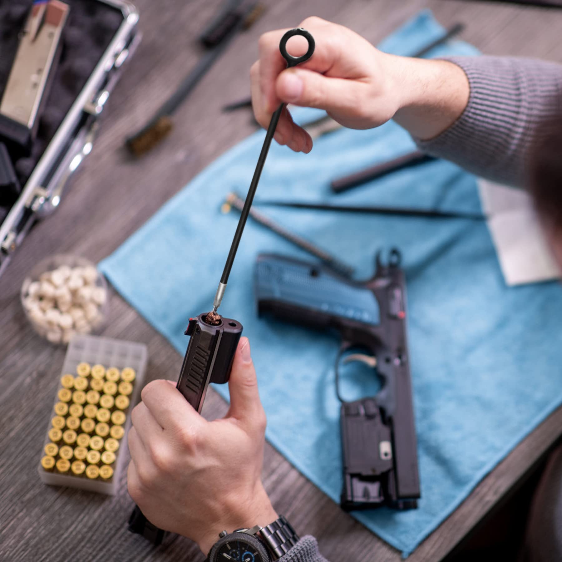 VicBre 2 Set spazzole per la Pulizia delle Armi per Pistola Calibro 9 mm Kit di Pulizia della Pistola Spazzola in Nylon Bronzo