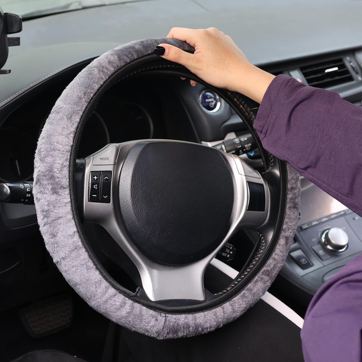 1 capa de volante universal de vison sintético de pelúcia antiderrapante quente elástica