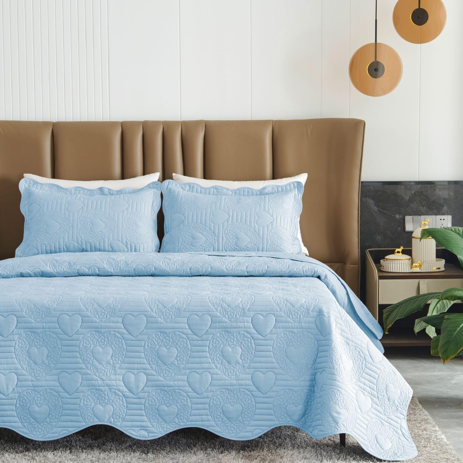 Auemtyn Full/Queen Size Quilt Set, Soft Lightweight Summer Bedspread, Reversible Microfiber Bed Coverlet for All Seasons (Light Blue, Heart Pattern, 1 Quilt, 2 Pillow Shams) - Image 3