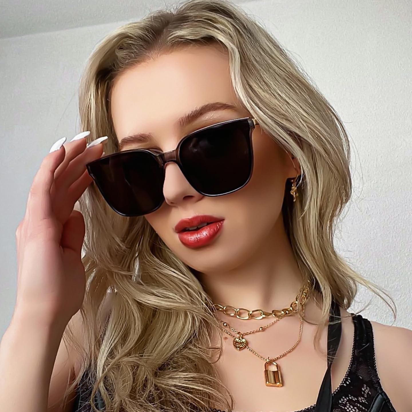 SIPHEW Polarized Mirrored Sunglasses for Women - Oversized Cat Eye Frame w UV Protection Womens Sun Glasses - Image 3