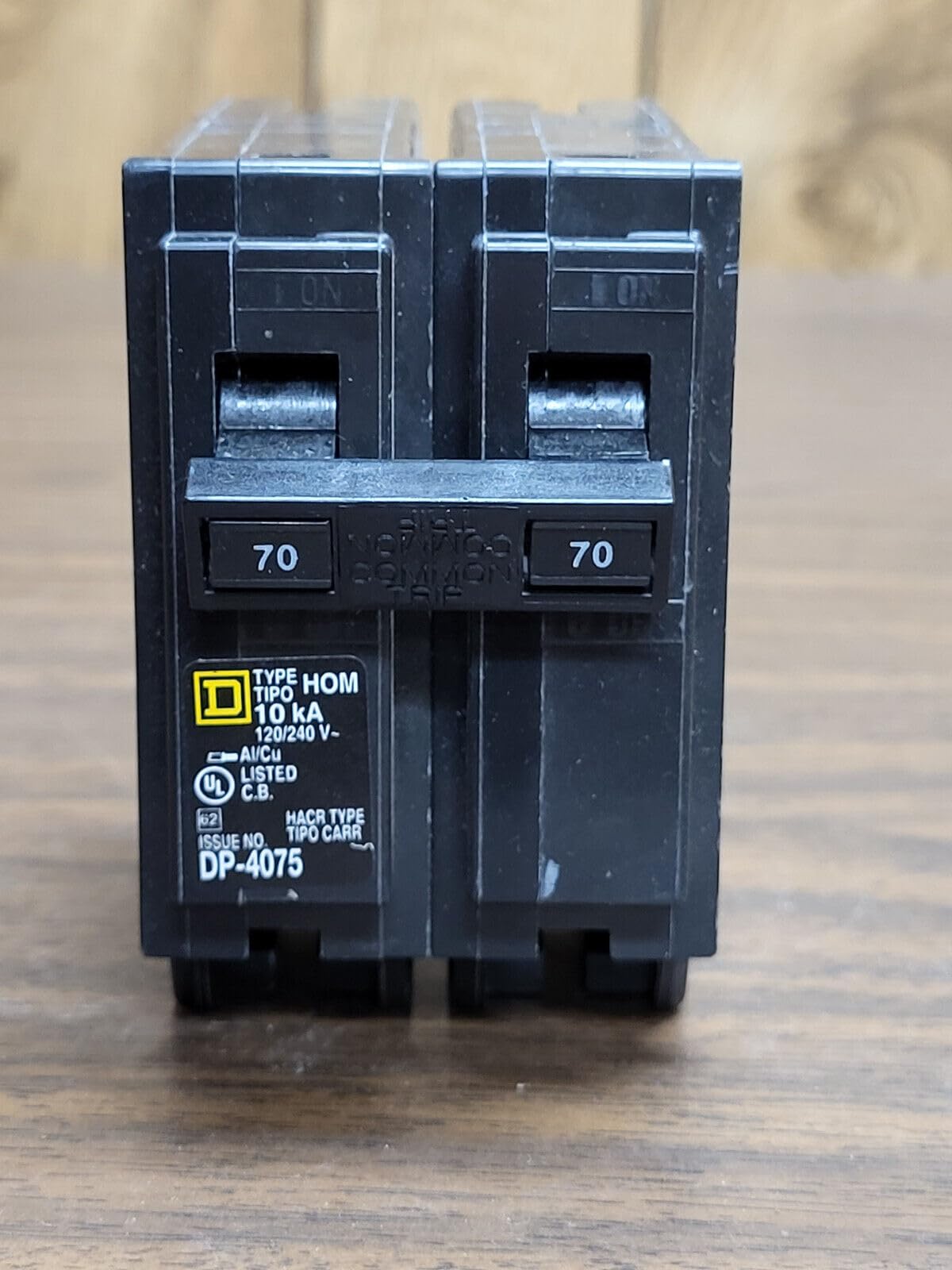 SQUARE D HOM270 2 POLE 70 AMP BREAKER NEW - Amazon.com