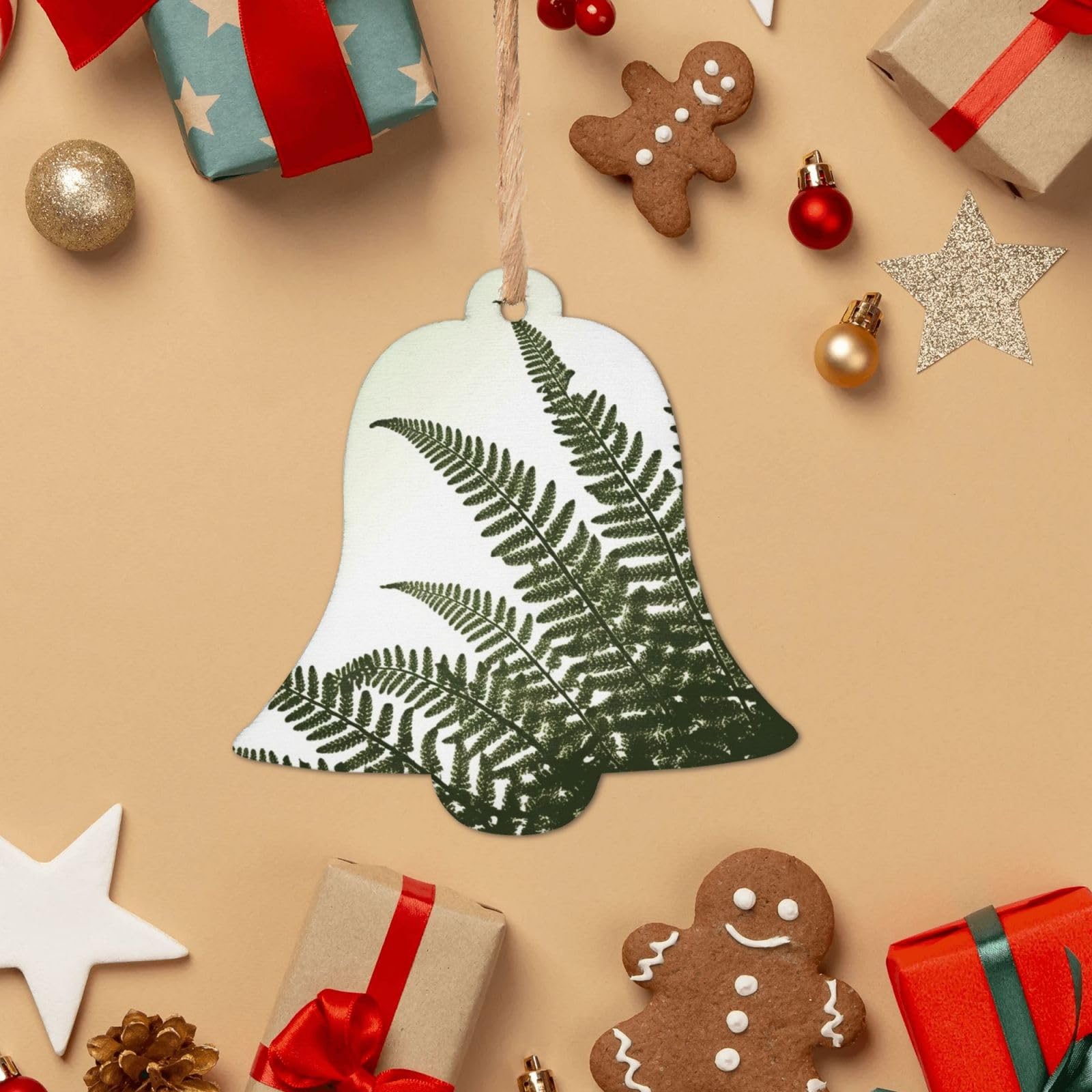 クリスマス飾り　葉のオーナメント Amazon.co.jp: 木製クリスマスオーナメント 植物 シダの葉 クリスマス