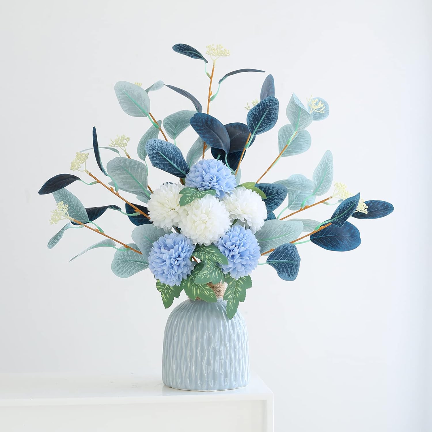artificial flowers、 fake flowers、 silk flowers、 6 white and blue flowers, silk bouquets of