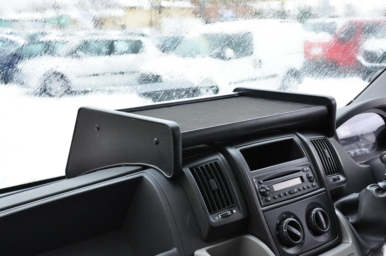 Armaturenbrett-Tisch kompatibel mit Fiat Ducato, Peugeot Boxer & Citroën Jumper – Rutschfeste Cockpit-Aufbewahrungsschale, zusätzliche Armaturenbrettfläche für Dokumente und Smartphone, robustes