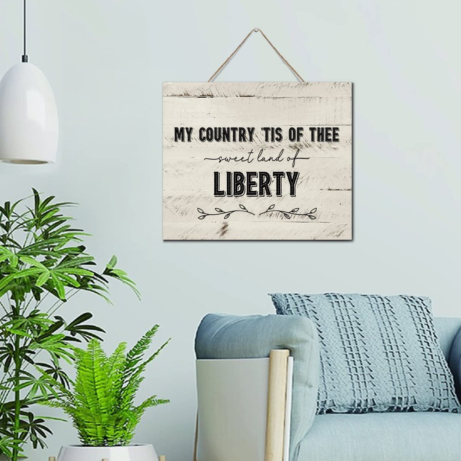 Décoration murale durable avec panneau rustique en bois noble vieilli