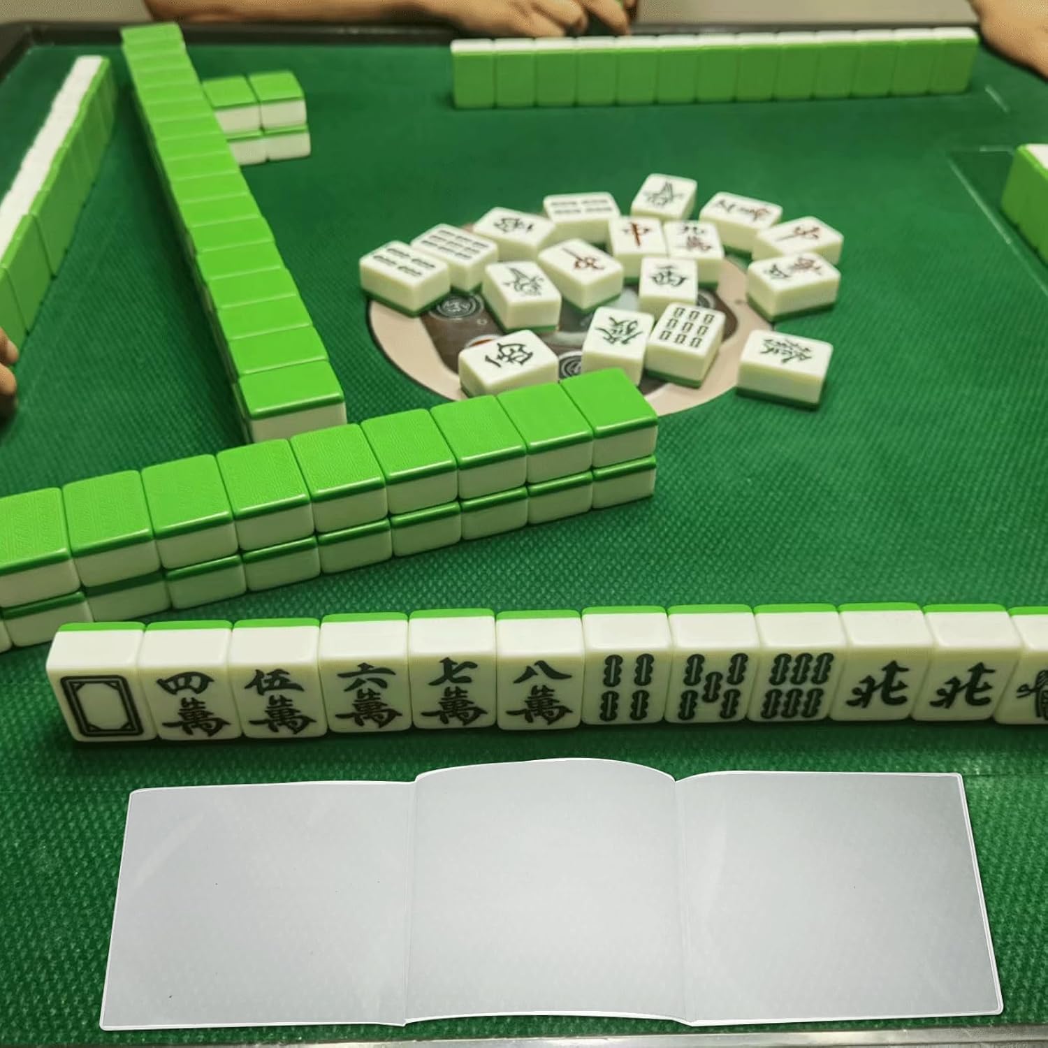 Mahjong Card Holder Sleeve Case Gifts Plastic Scorecard Cover Card Protector Durable Clear Large Print Non Glare for Mahjong Accessories (1Pcs)