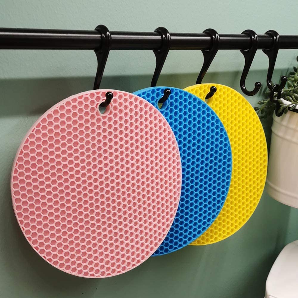Silicone Trivets, Flexible Multipurpose Hot Pads, Heat Resistant, Soft Non-Slip, Pack of 6, Random Colours — Amazon image 5