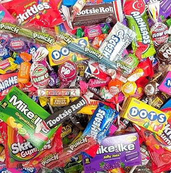 Ultimate Name Brand Candy Variety Pack - 2 lb Bulk Candy Individually Wrapped - No filler Candies - Perfect for Party Candies Stuffers or Party Favor Candys for Kids Goodie Bags - Party Favors for Kids - Halloween Candy
