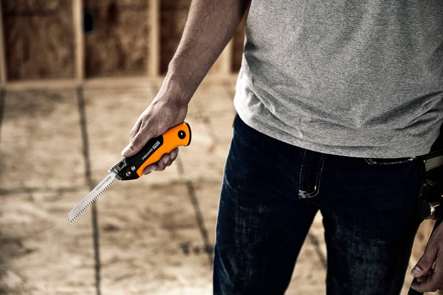 Fiskars Pro Scie pliante compacte, 2 lames de scie incluses, Longueur de la lame : 15 cm, 13 TPI et 24 TPI, Noir/orange, PowerTooth, 1062934