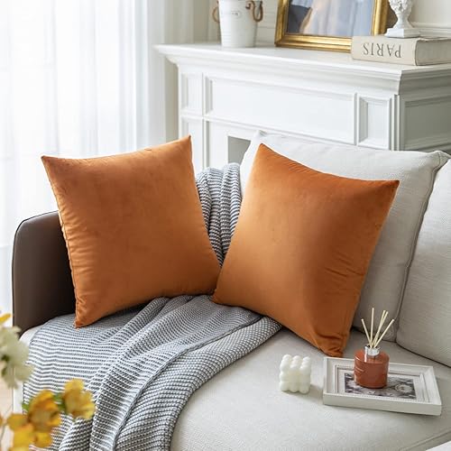 Miniatura 5 de Set of 2 Dark Blue Colored Cozy Velvet Throw Pillow Covers for Bed and Couch - 18"x18"