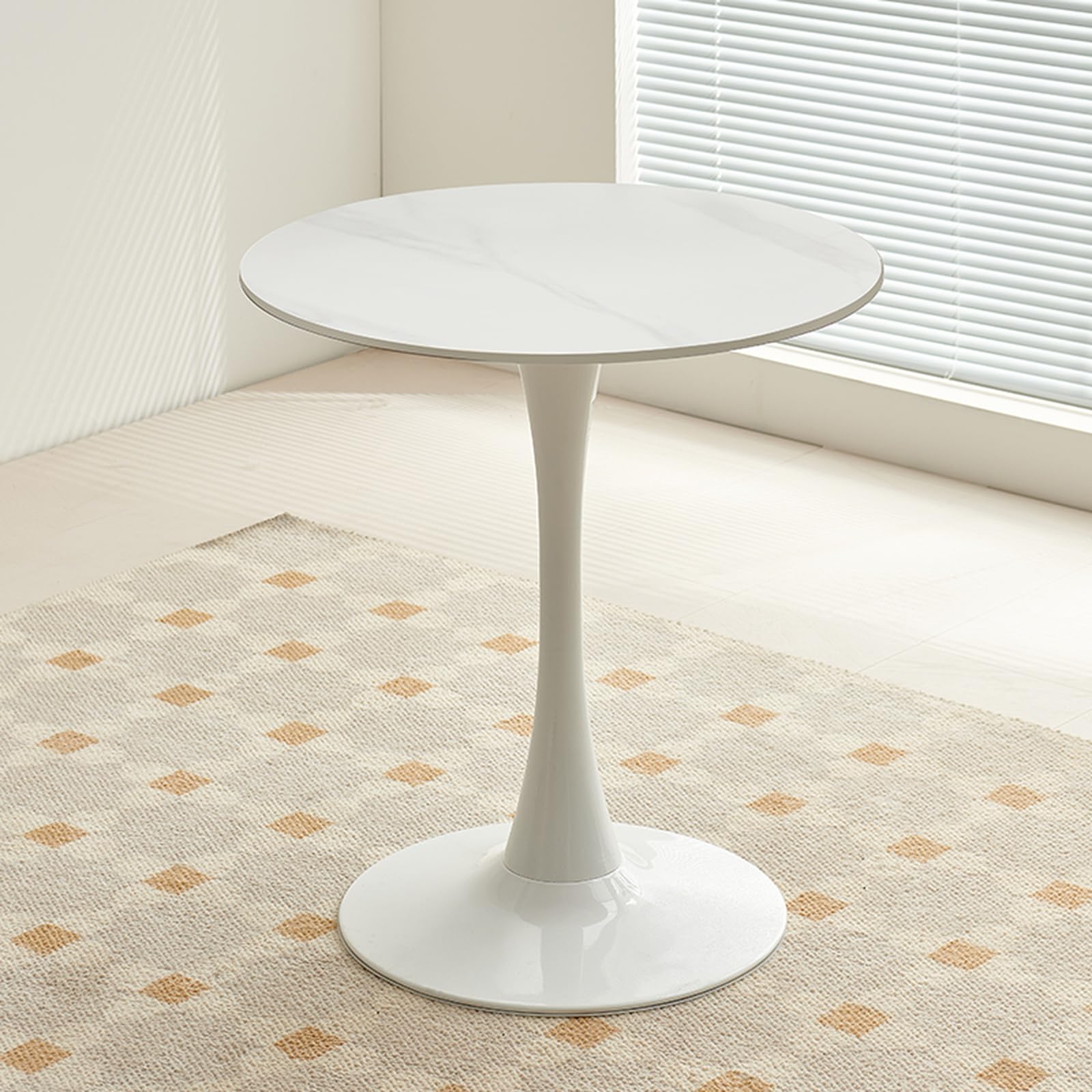 Table basse en ardoise pour sublimer votre coin lecture dans la chambre