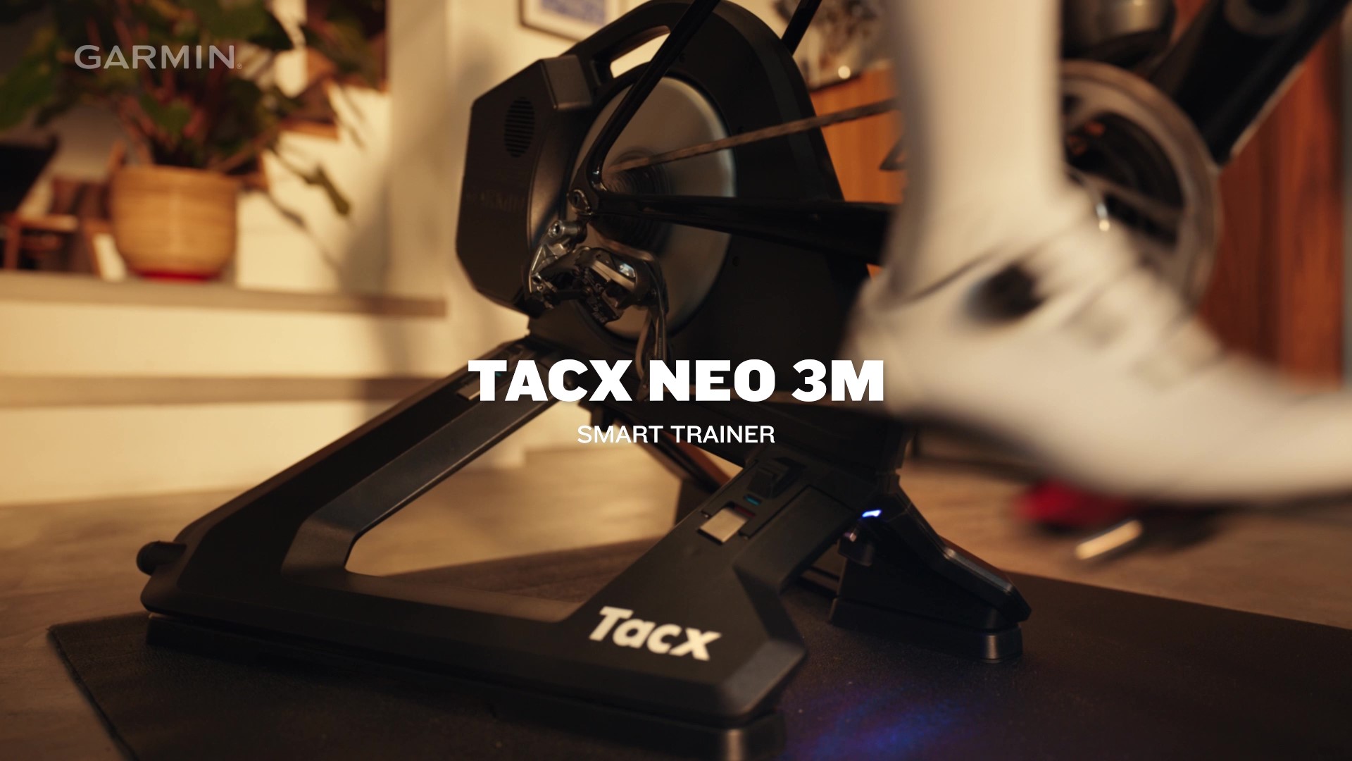 Amazon | GARMIN(ガーミン) Tacx NEO 3M 屋内スマートトレーナー 