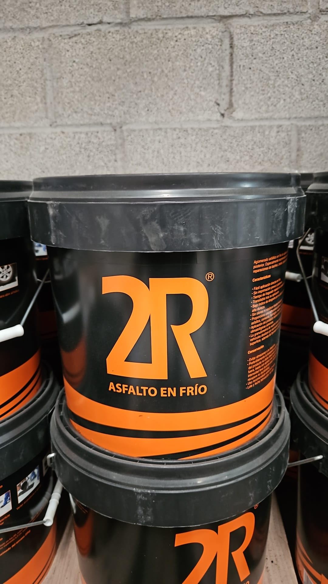 Asfalto en frío 2R, 25 kg, cubo con granulado de 0 a 8 mm