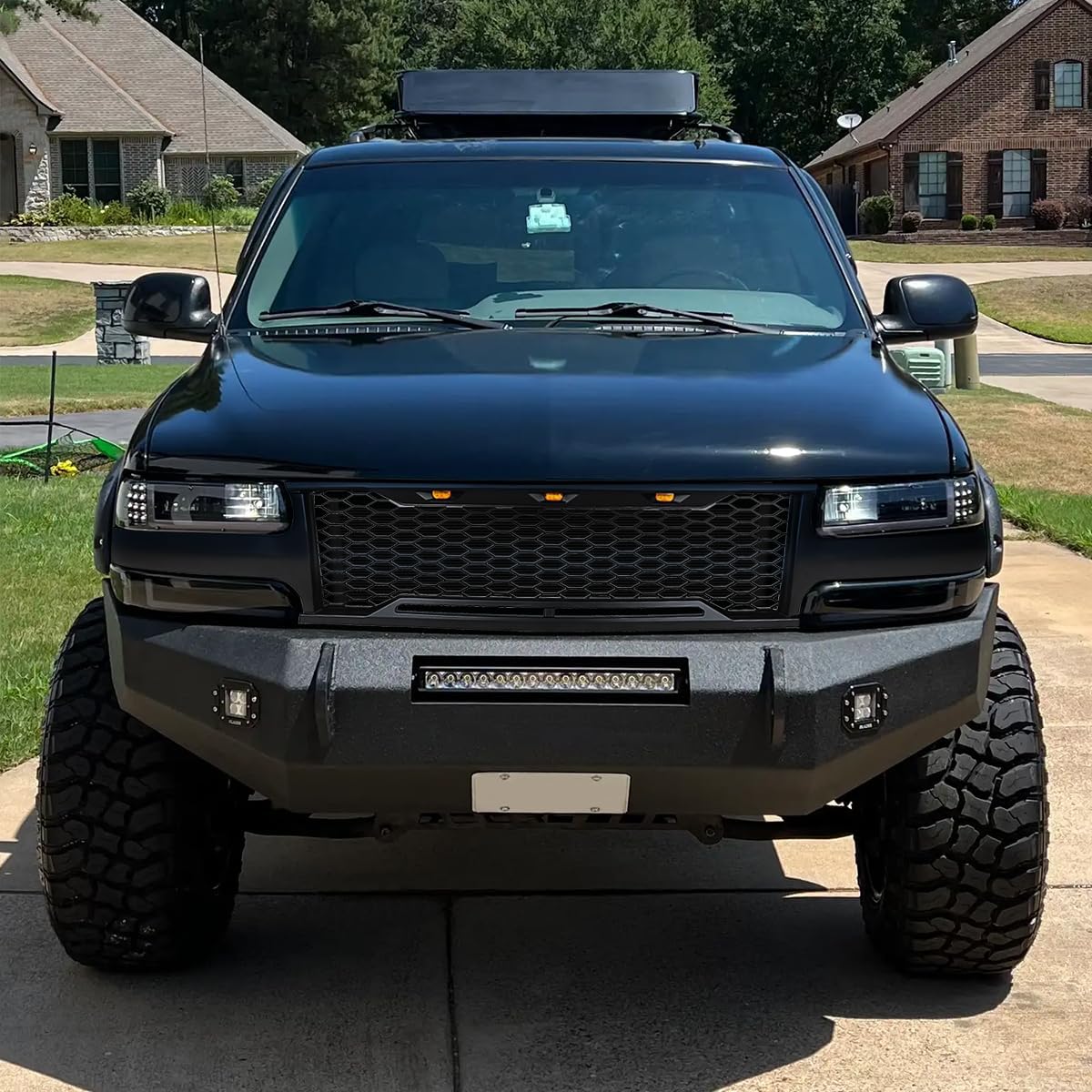 SPEC-D TUNING Matte Black Mesh Grille w/LED Lamps Compatible with 1999-2002 Chevy Silverado 1500