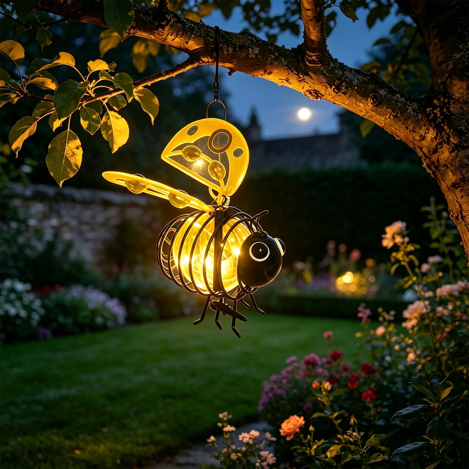 Solar Powered Hanging Bee Garden Light Outdoor, Metal Waterproof Garden Lantern, Auto-On Led Fairy Decor for Patio Yard Pathway (Yellow)