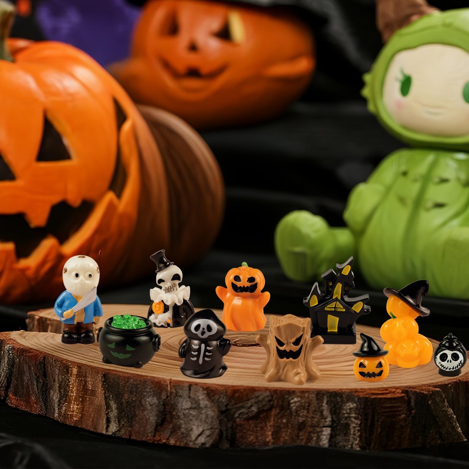 Mini Halloween Miniaturen Deko, 20er Kleine Halloween Hexe Geist Ornamente Deko, Kleine Harzfiguren zum Verstecken Kleines Kürbis für DIY Potting Micro Landschaft Aquarium Dekoration (D)